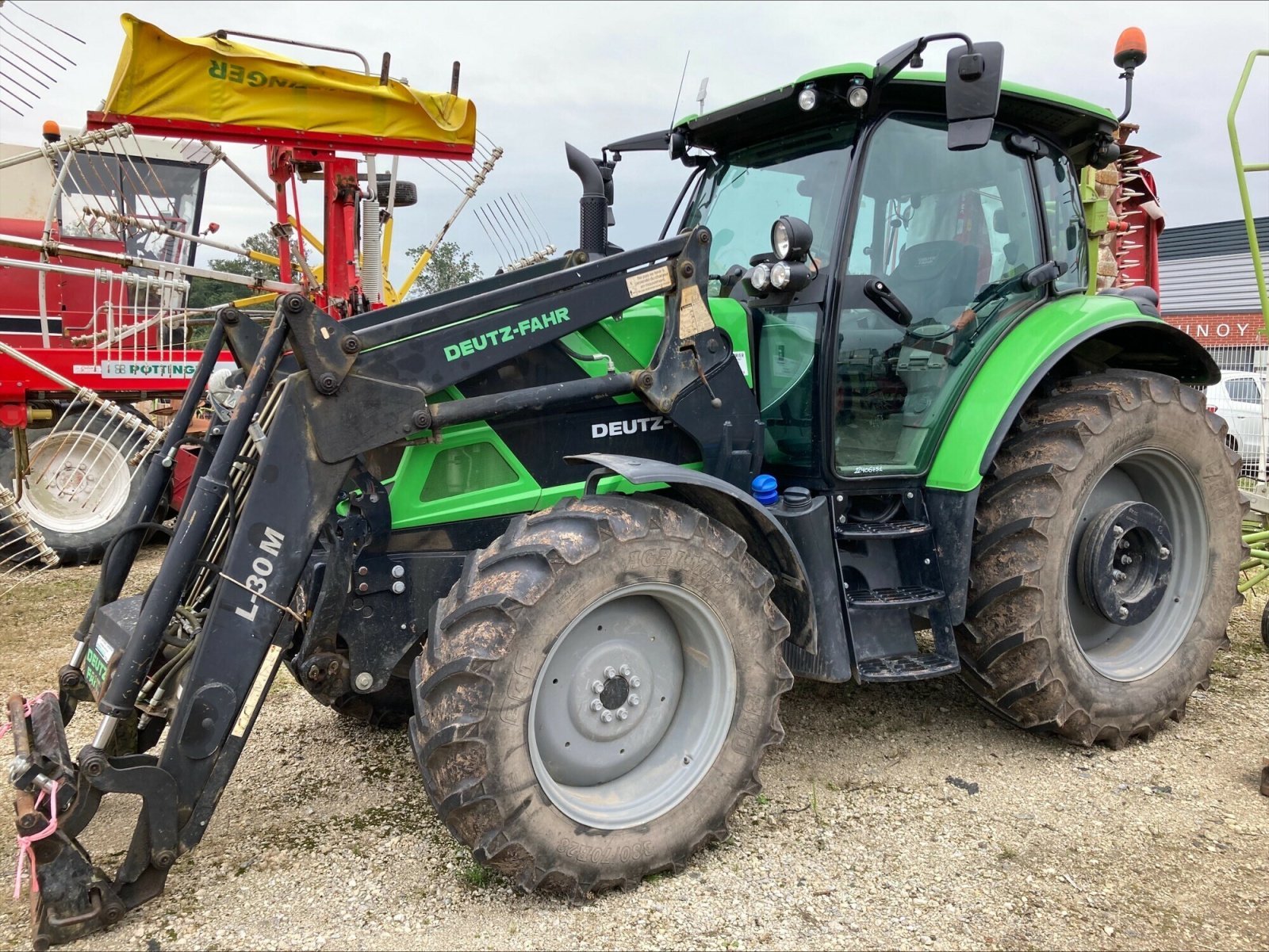 Traktor Türe ait Deutz-Fahr 6120, Gebrauchtmaschine içinde CHEMINOT (resim 1)