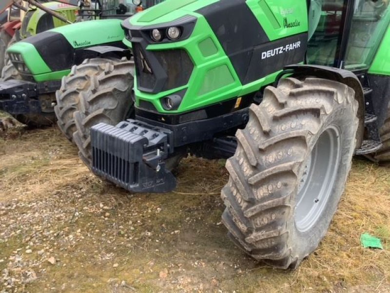 Traktor del tipo Deutz-Fahr 6120.4, Gebrauchtmaschine en les hayons (Imagen 2)