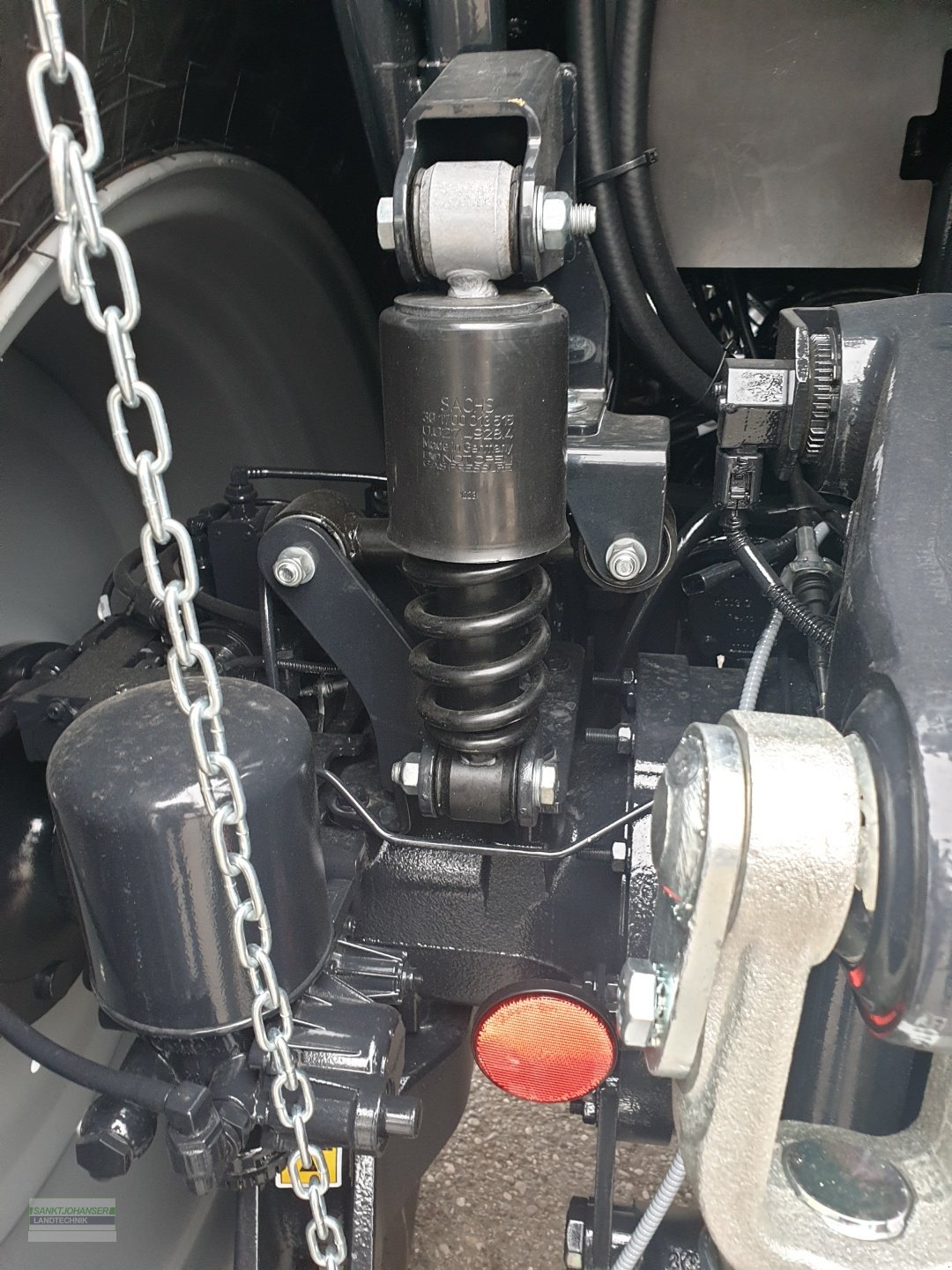 Traktor van het type Deutz-Fahr 6125 C Powershift -Aktion Ernteschlussverkauf-, Neumaschine in Diessen (Foto 10)