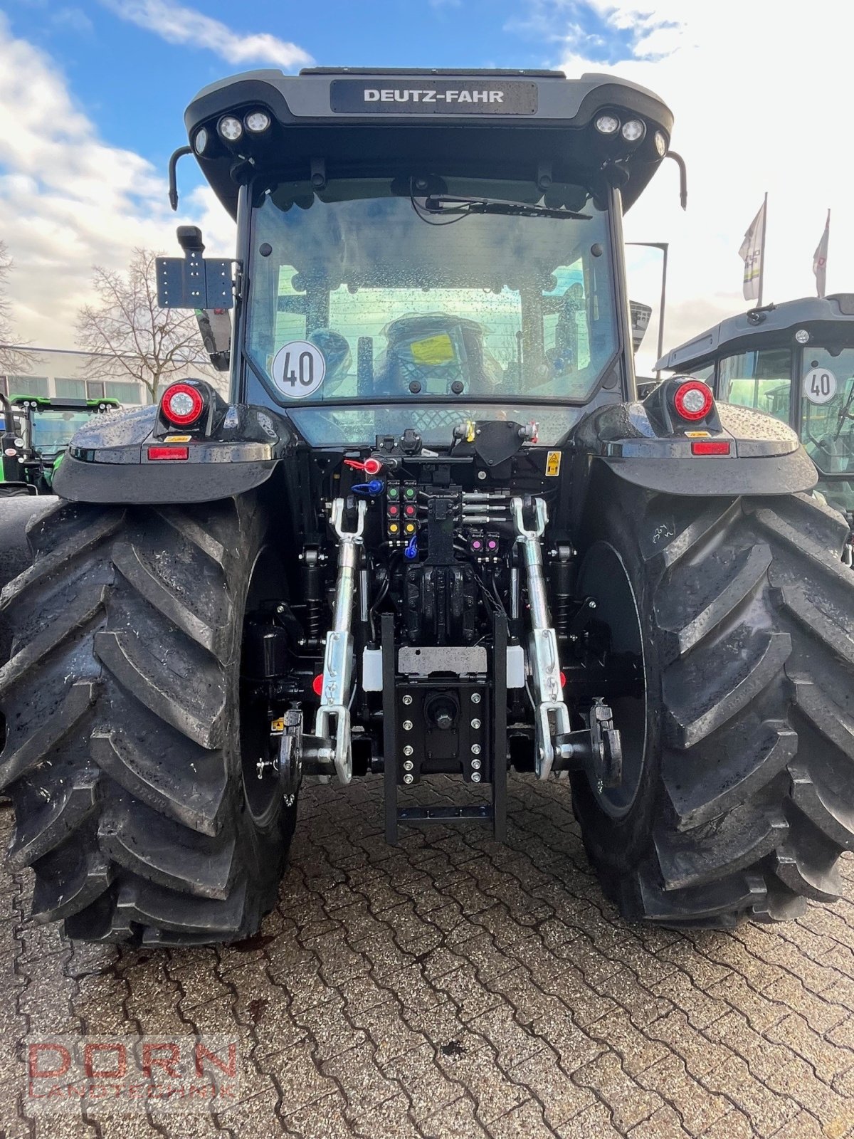 Traktor van het type Deutz-Fahr 6125 C Powershift, Neumaschine in Bruckberg (Foto 3)