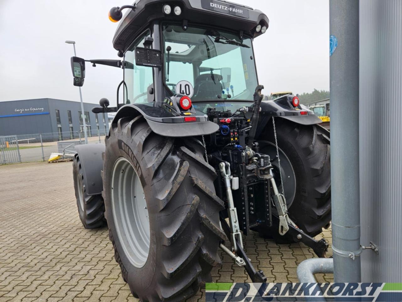 Traktor van het type Deutz-Fahr 6125 C PS Black-Warr, Gebrauchtmaschine in Friesoythe / Thüle (Foto 4)