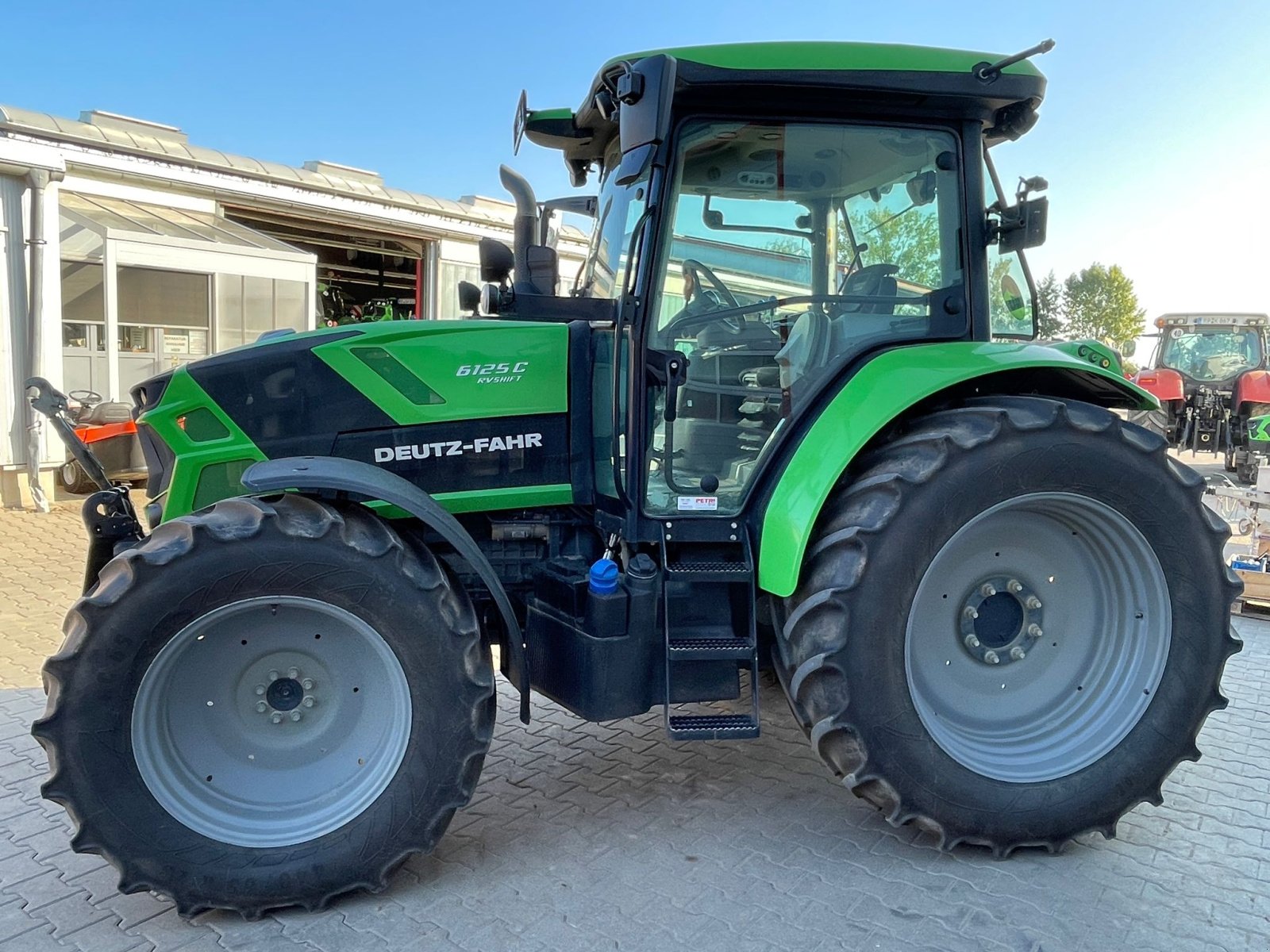 Traktor van het type Deutz-Fahr 6125 C RV Shift, Gebrauchtmaschine in Dannstadt-Schauernheim (Foto 2)