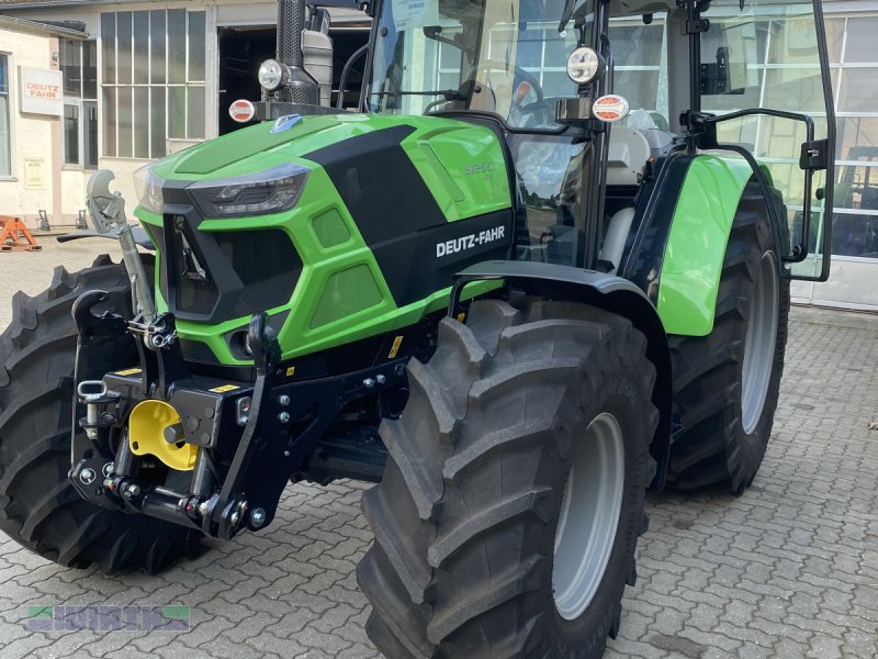 Traktor van het type Deutz-Fahr 6125 C TTV, TOP-Ausstattung, Finanzrückläufer, Neumaschine in Buchdorf (Foto 1)