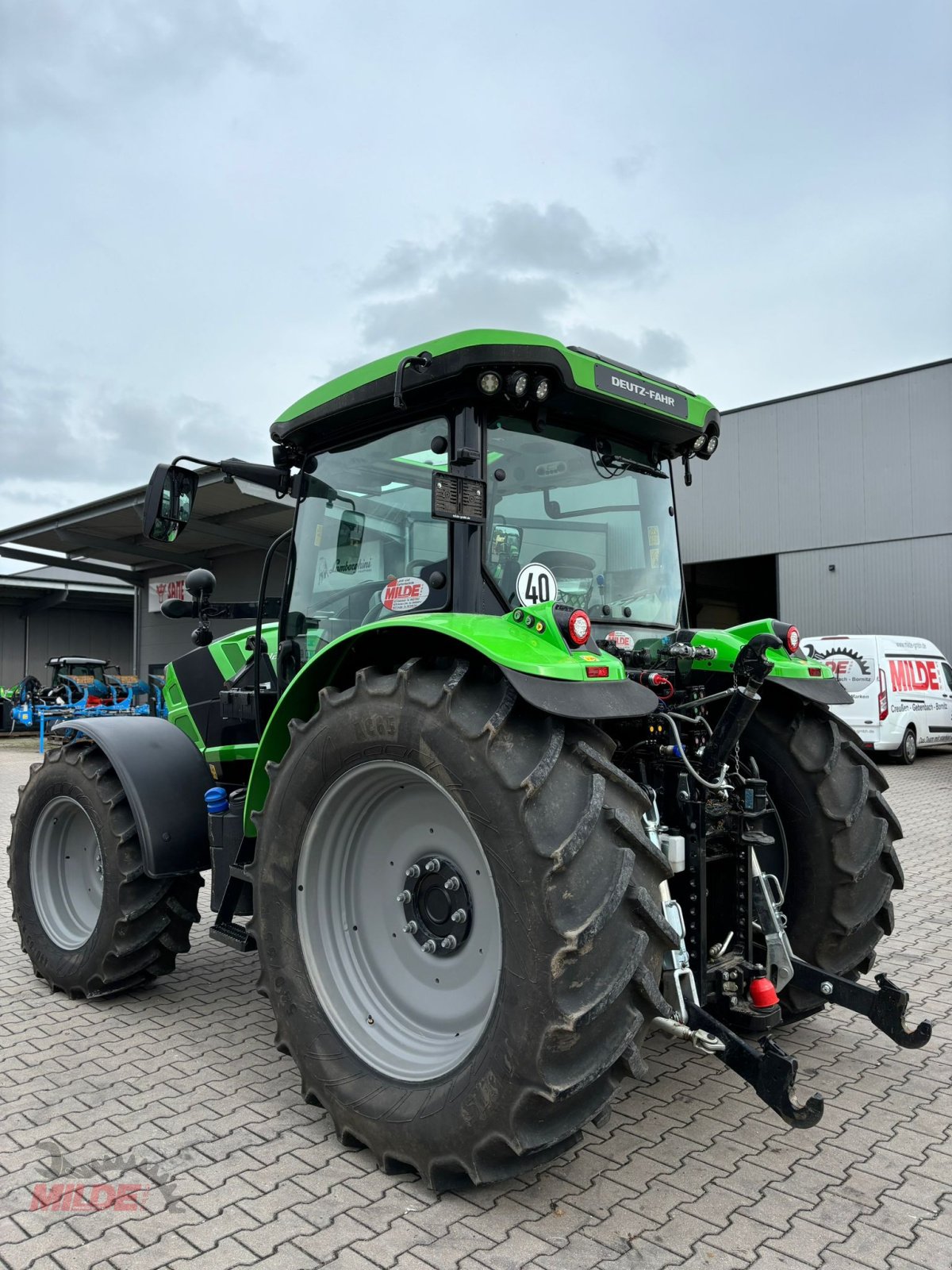 Traktor типа Deutz-Fahr 6125 C TTV, Gebrauchtmaschine в Creußen (Фотография 4)