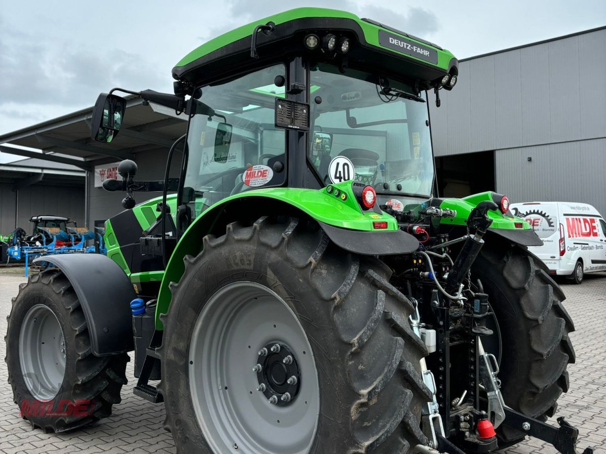 Traktor van het type Deutz-Fahr 6125 C TTV, Gebrauchtmaschine in Creußen (Foto 4)