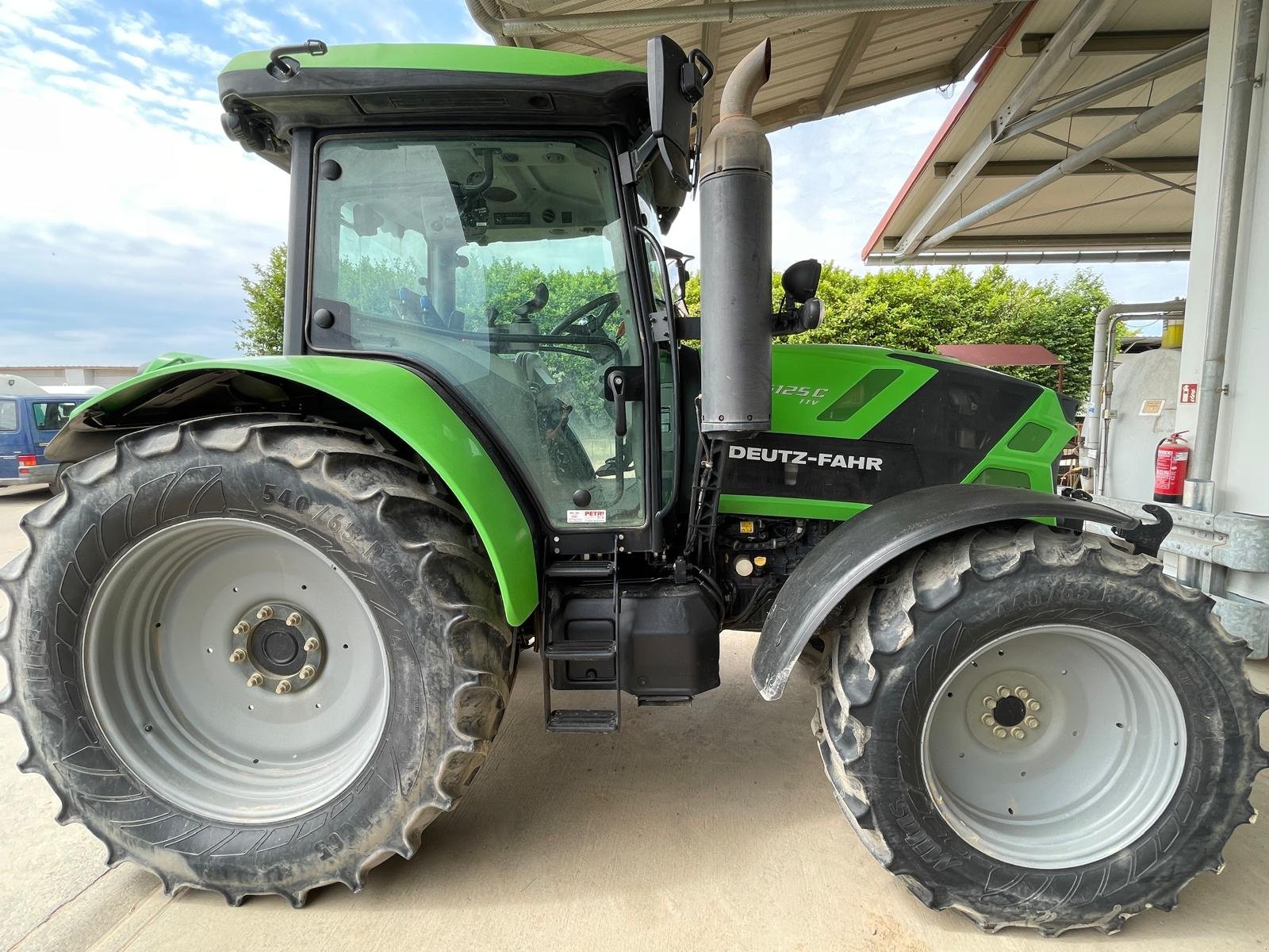 Traktor des Typs Deutz-Fahr 6125 C TTV, Gebrauchtmaschine in Dannstadt-Schauernheim (Bild 4)