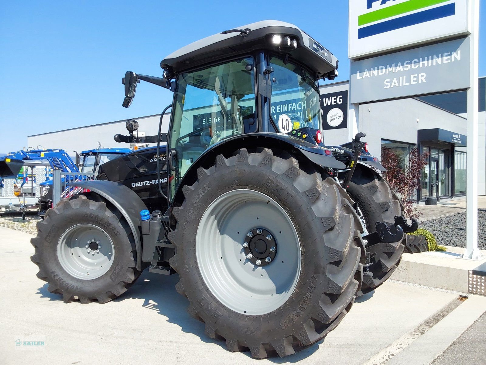 Traktor от тип Deutz-Fahr 6125C Agrotron Warrior, Neumaschine в Landsberg (Снимка 11)