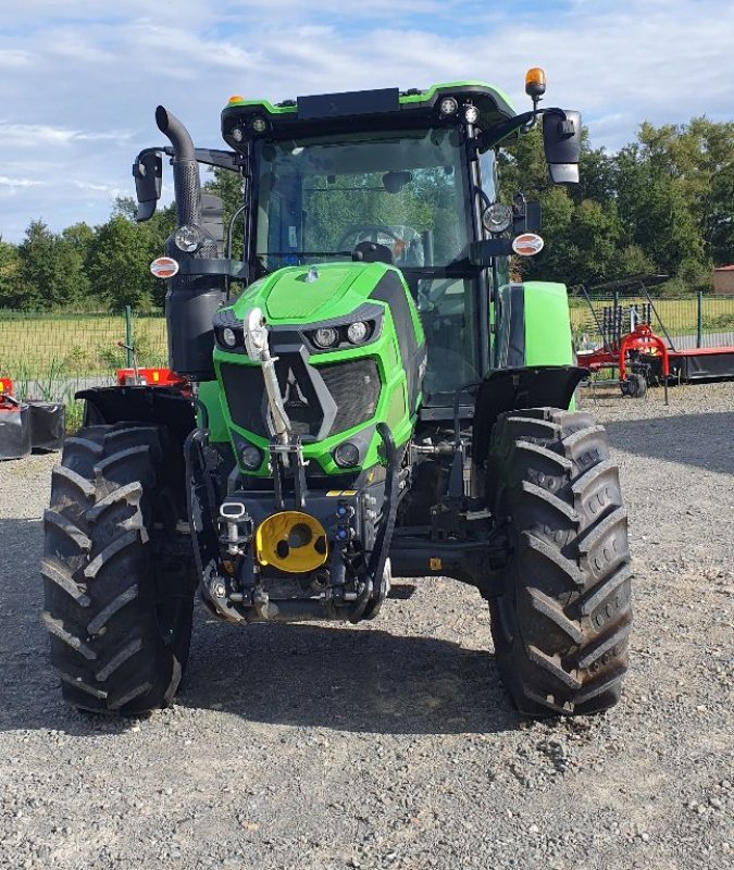 Traktor des Typs Deutz-Fahr 6125C PS, Gebrauchtmaschine in CIVENS (Bild 4)