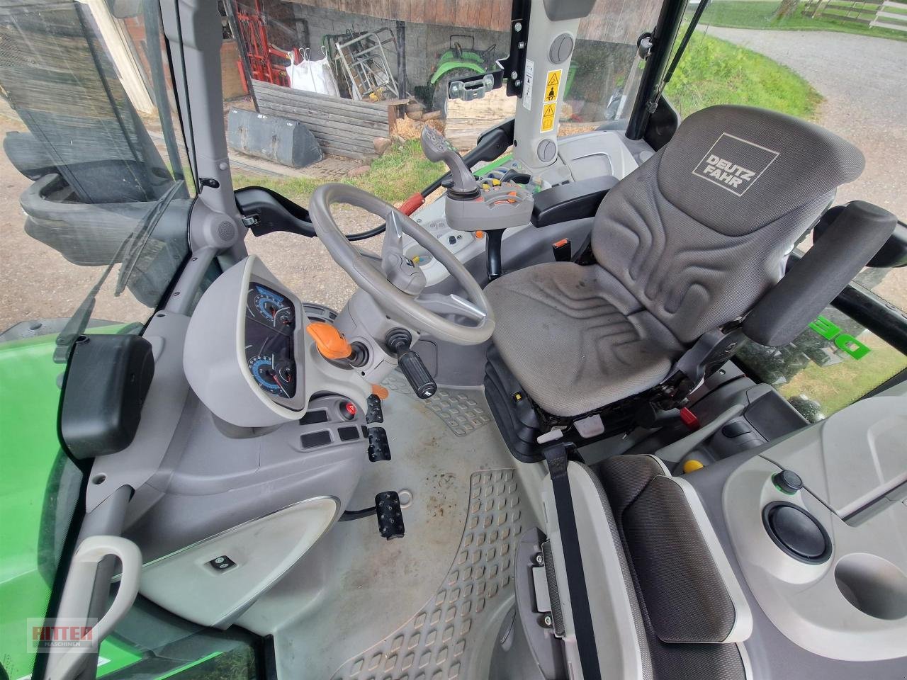 Traktor typu Deutz-Fahr 6130 TTV, Gebrauchtmaschine w Zell a. H. (Zdjęcie 7)