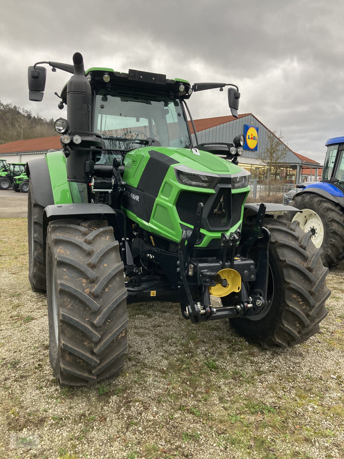 Traktor van het type Deutz-Fahr 6130 TTV, Gebrauchtmaschine in Beilngries (Foto 1)