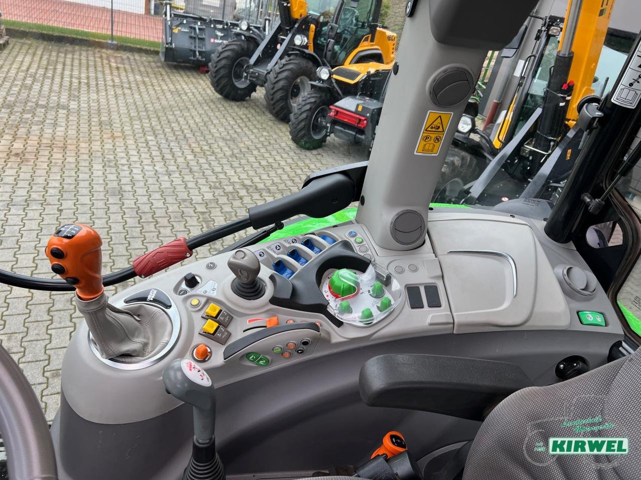 Traktor typu Deutz-Fahr 6130, Gebrauchtmaschine w Blankenheim (Zdjęcie 13)