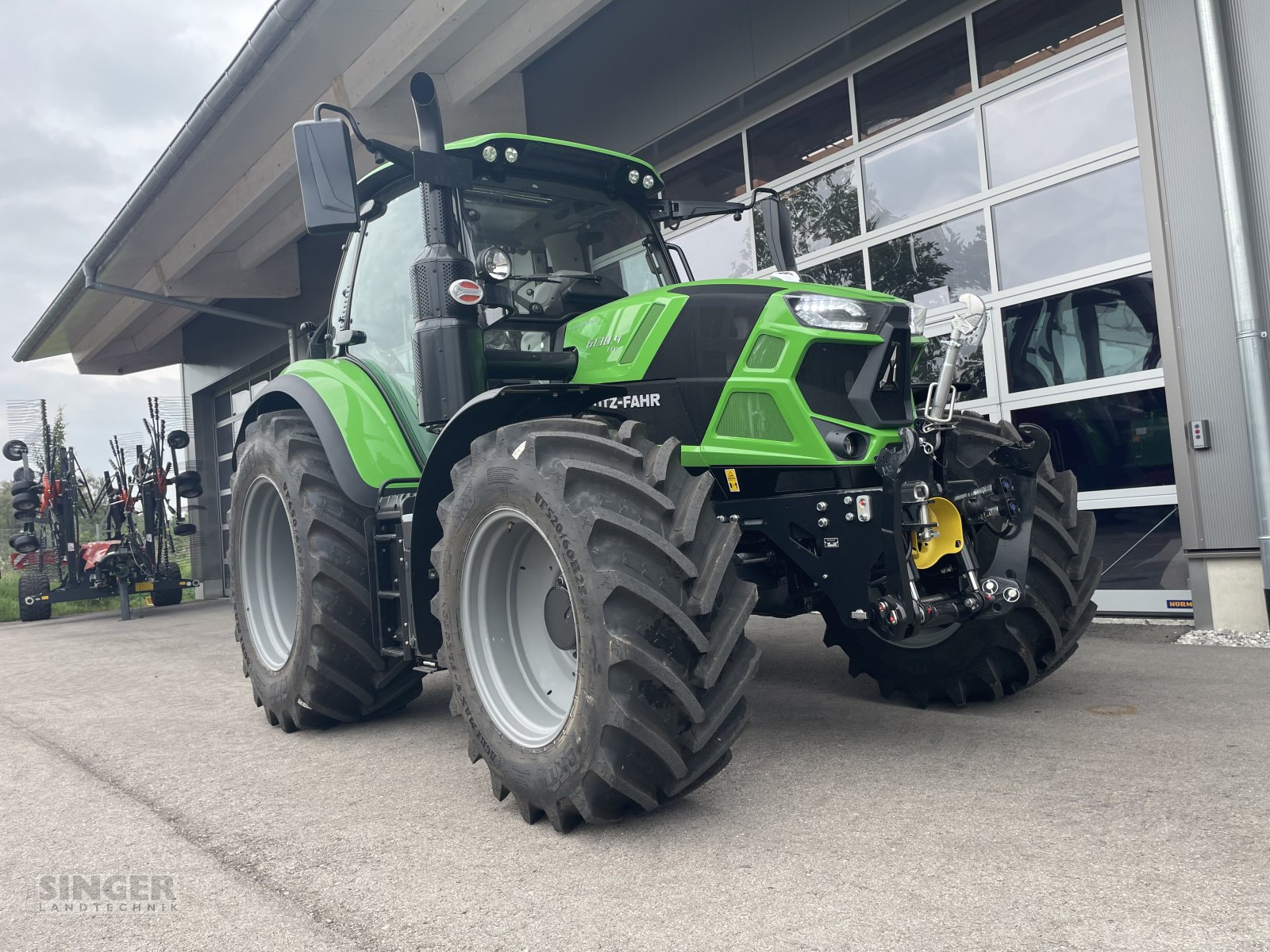 Traktor del tipo Deutz-Fahr 6130.4 TTV 50Km/h FZW FKH DL Vorführmaschine, Neumaschine In Ebenhofen (Immagine 10)