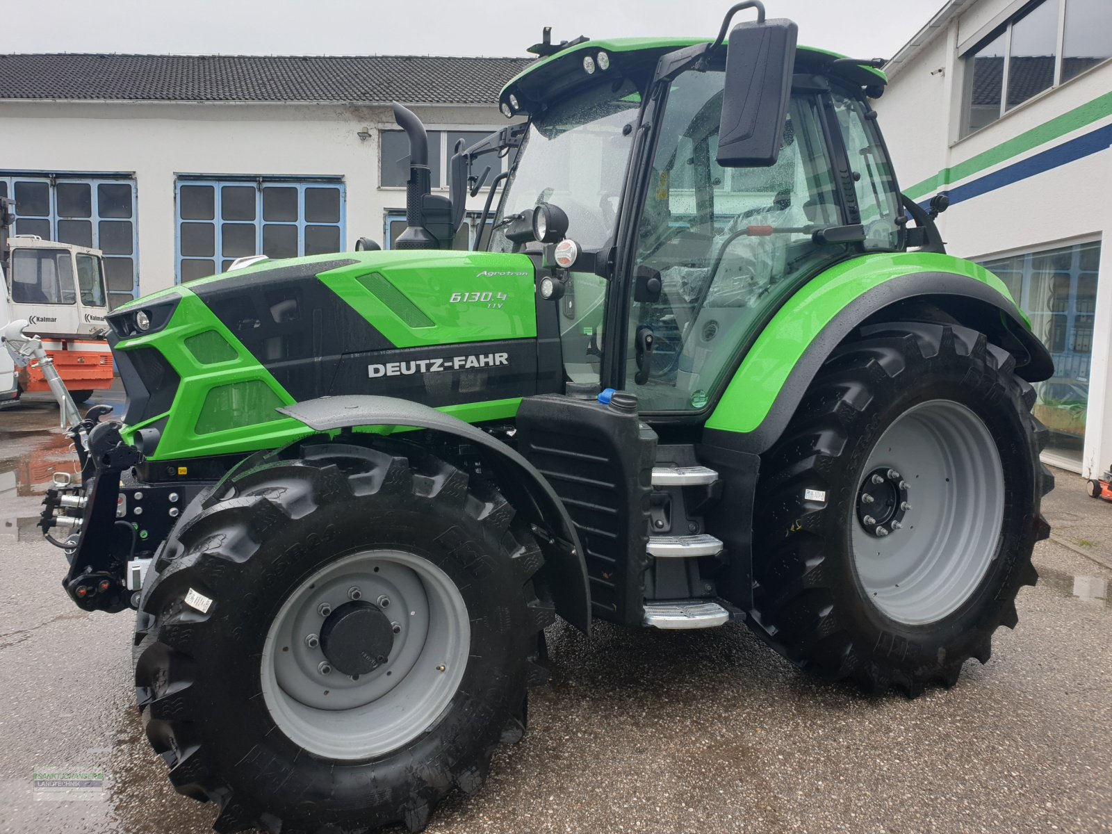 Traktor of the type Deutz-Fahr 6130.4 TTV -Aktion Ernteschlussverkauf-, Neumaschine in Diessen (Picture 4)