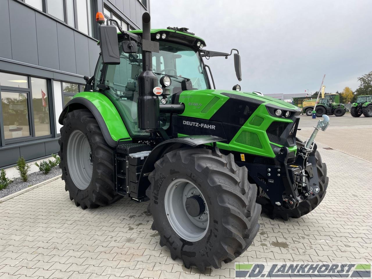 Traktor of the type Deutz-Fahr 6130.4 TTV, Neumaschine in Neuenhaus (Picture 3)