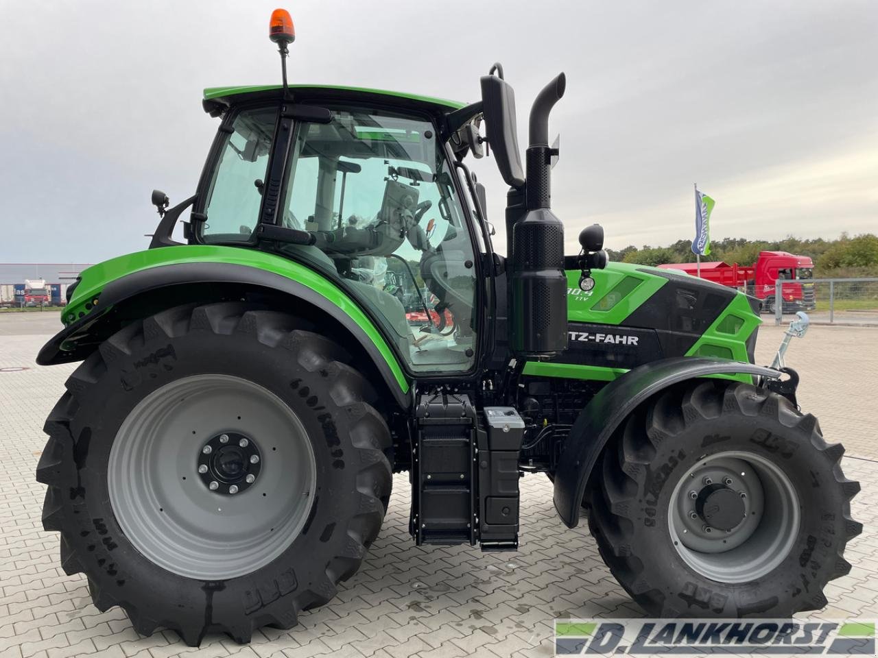 Traktor του τύπου Deutz-Fahr 6130.4 TTV, Neumaschine σε Neuenhaus (Φωτογραφία 4)