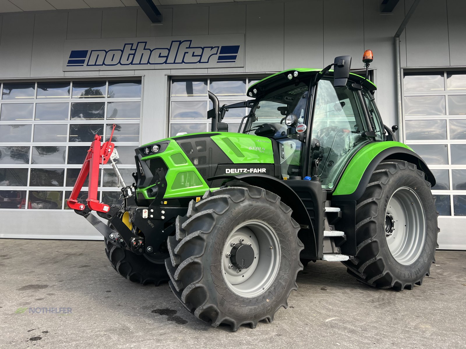 Traktor of the type Deutz-Fahr 6130.4 TTV, Neumaschine in Pforzen (Picture 3)