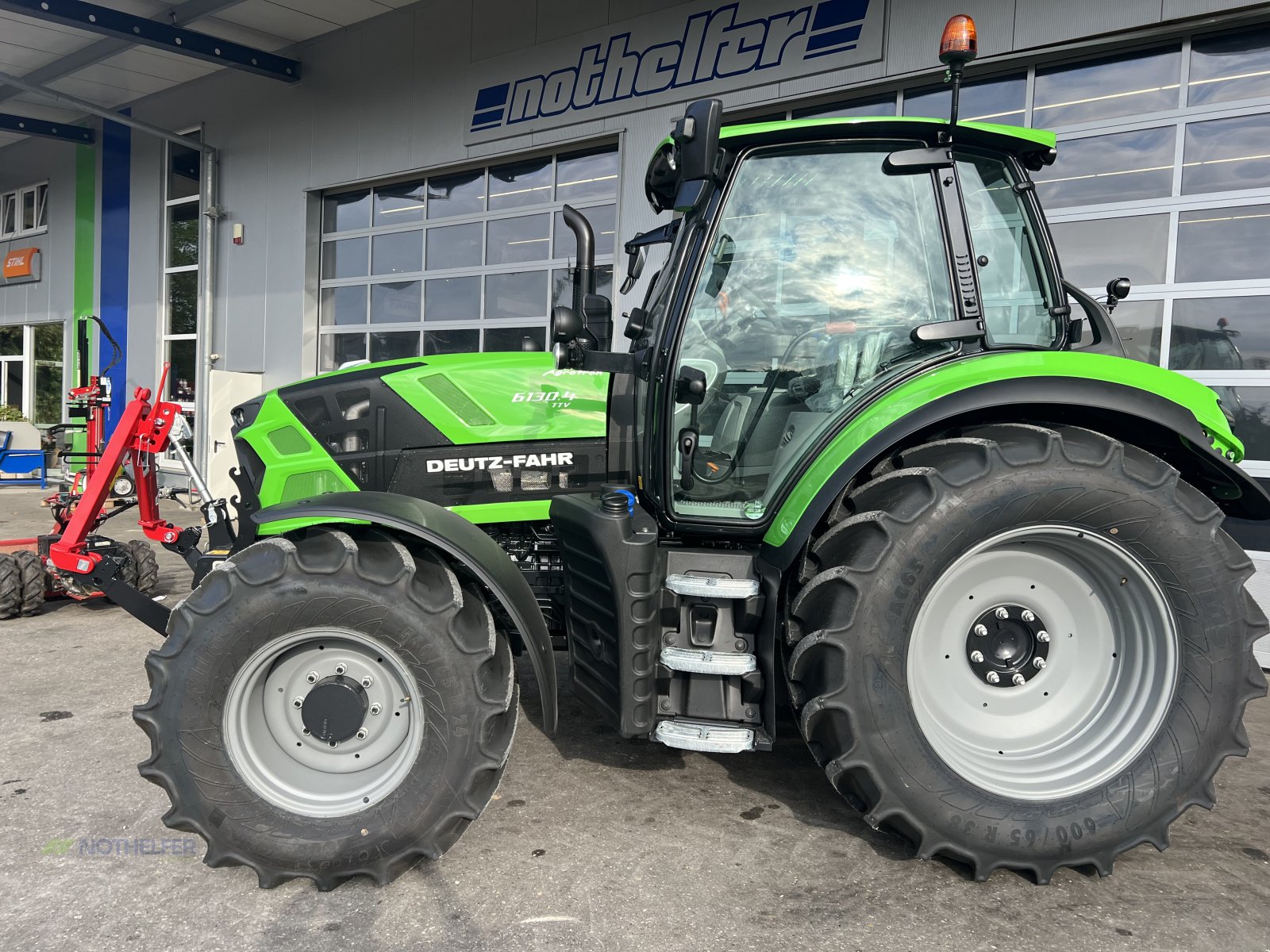 Traktor του τύπου Deutz-Fahr 6130.4 TTV, Neumaschine σε Pforzen (Φωτογραφία 4)