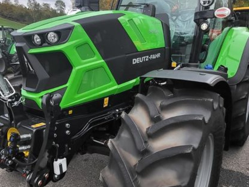 Traktor of the type Deutz-Fahr 6130.4 TTV, Neumaschine in Kollerschlag (Picture 1)