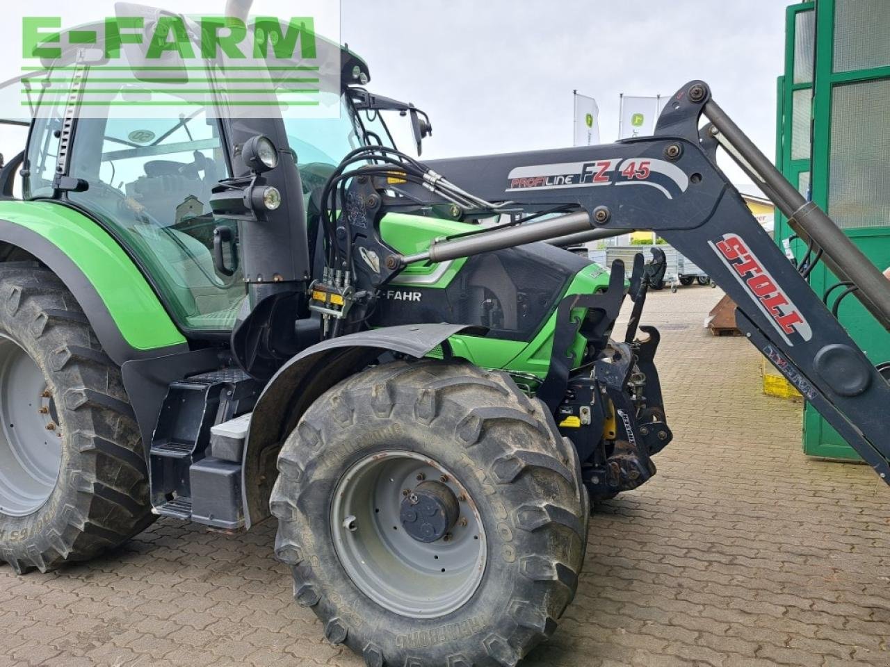 Traktor van het type Deutz-Fahr 6130.4TTV, Gebrauchtmaschine in REDLHAM (Foto 23)