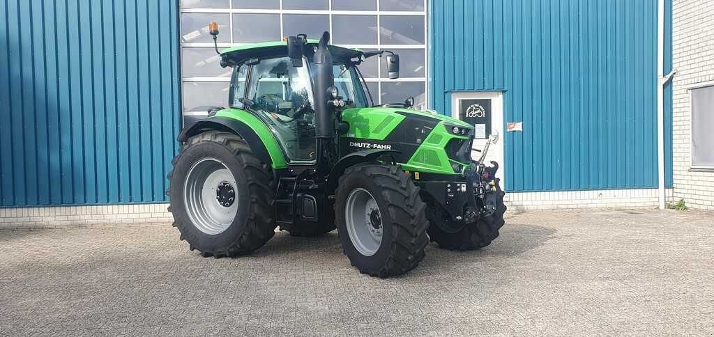 Traktor of the type Deutz-Fahr 6130TTV, Gebrauchtmaschine in Druten (Picture 2)