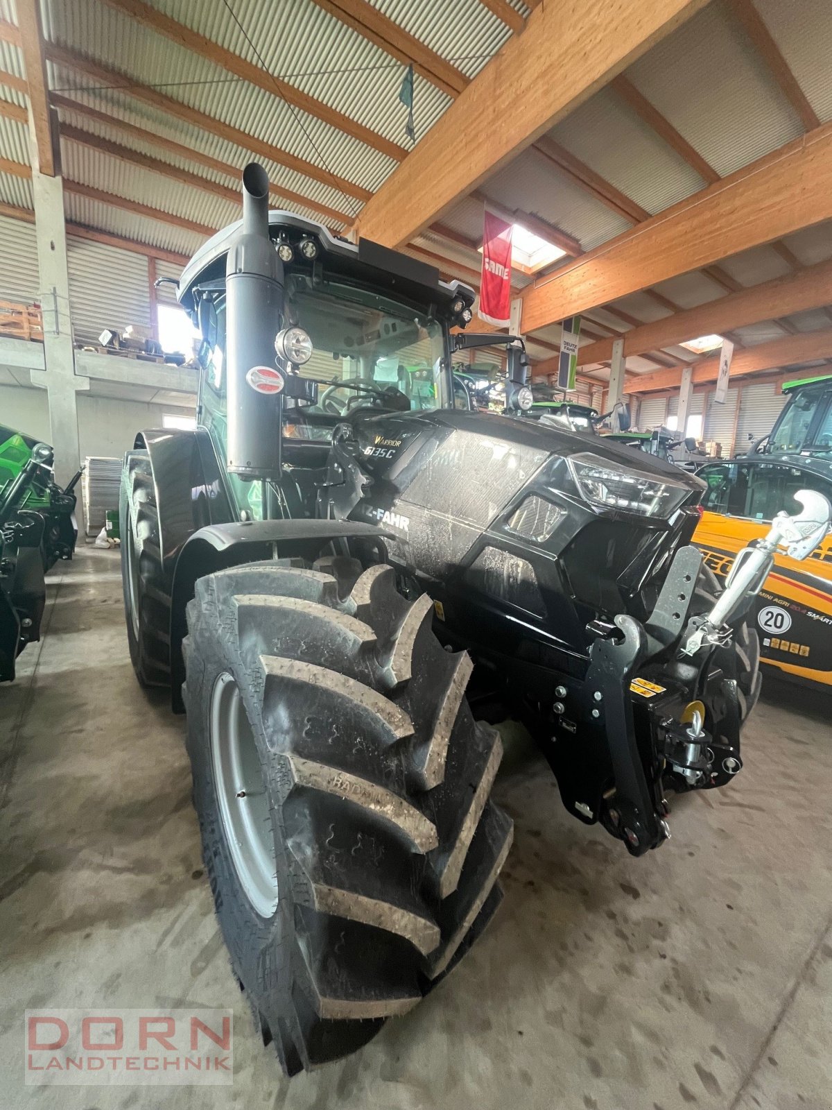 Traktor del tipo Deutz-Fahr 6135 C mit Deutz Motor bis 5 Jahre 0%, Neumaschine en Bruckberg (Imagen 1)