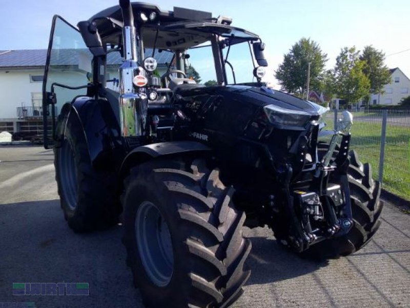 Traktor типа Deutz-Fahr 6135 C TTV, Aktion: - Fokus März, Sonderanlass 6 % -, Gebrauchtmaschine в Buchdorf (Фотография 1)