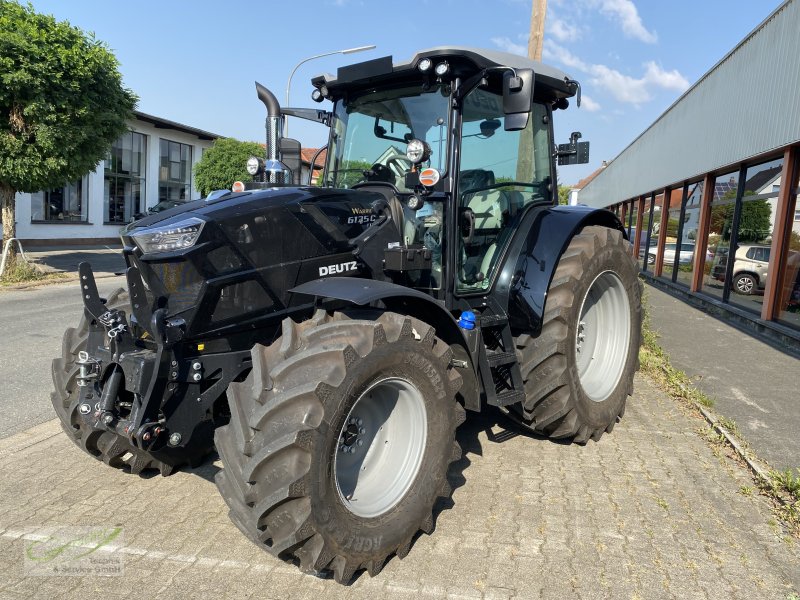 Traktor typu Deutz-Fahr 6135 C TTV WARRIOR SEPTEMBERSONDERKONDITIONEN SICHERN -3.500,00 €, Neumaschine v Neustadt