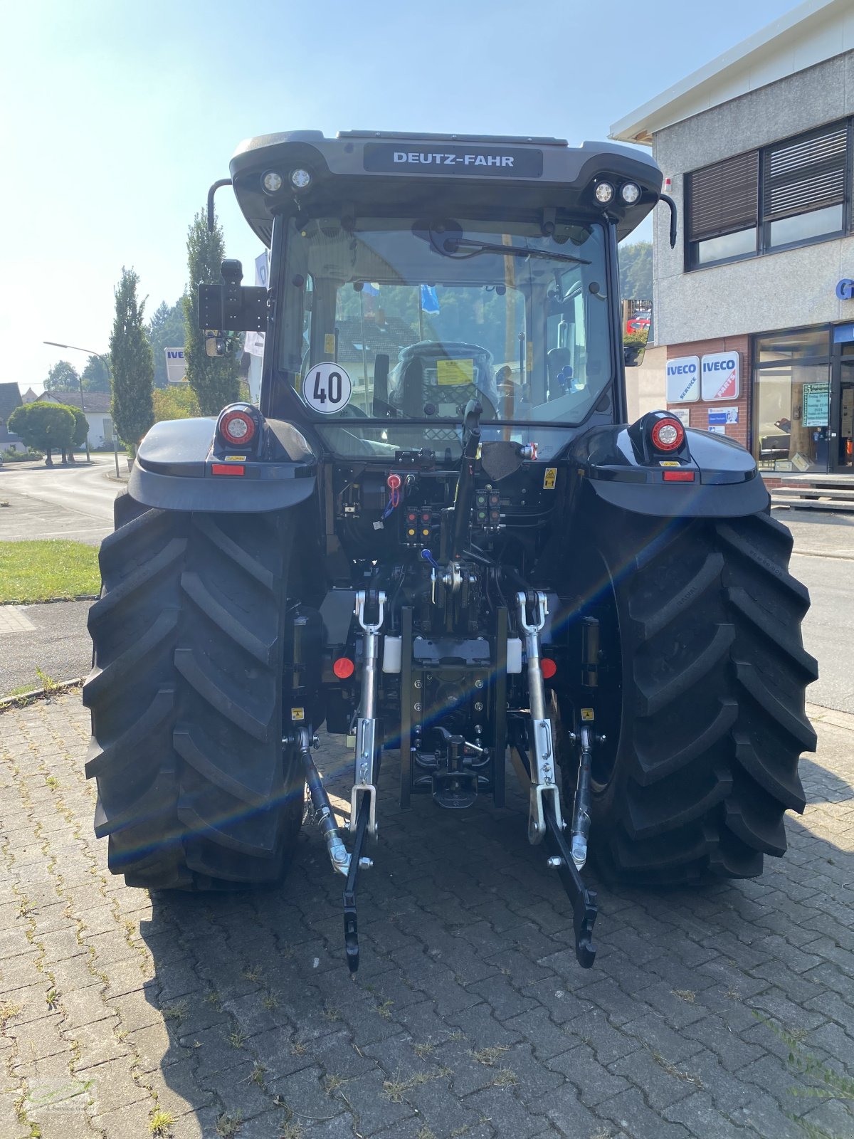 Traktor typu Deutz-Fahr 6135 C TTV WARRIOR SEPTEMBERSONDERKONDITIONEN SICHERN -3.500,00 €, Neumaschine v Neustadt (Obrázek 4)