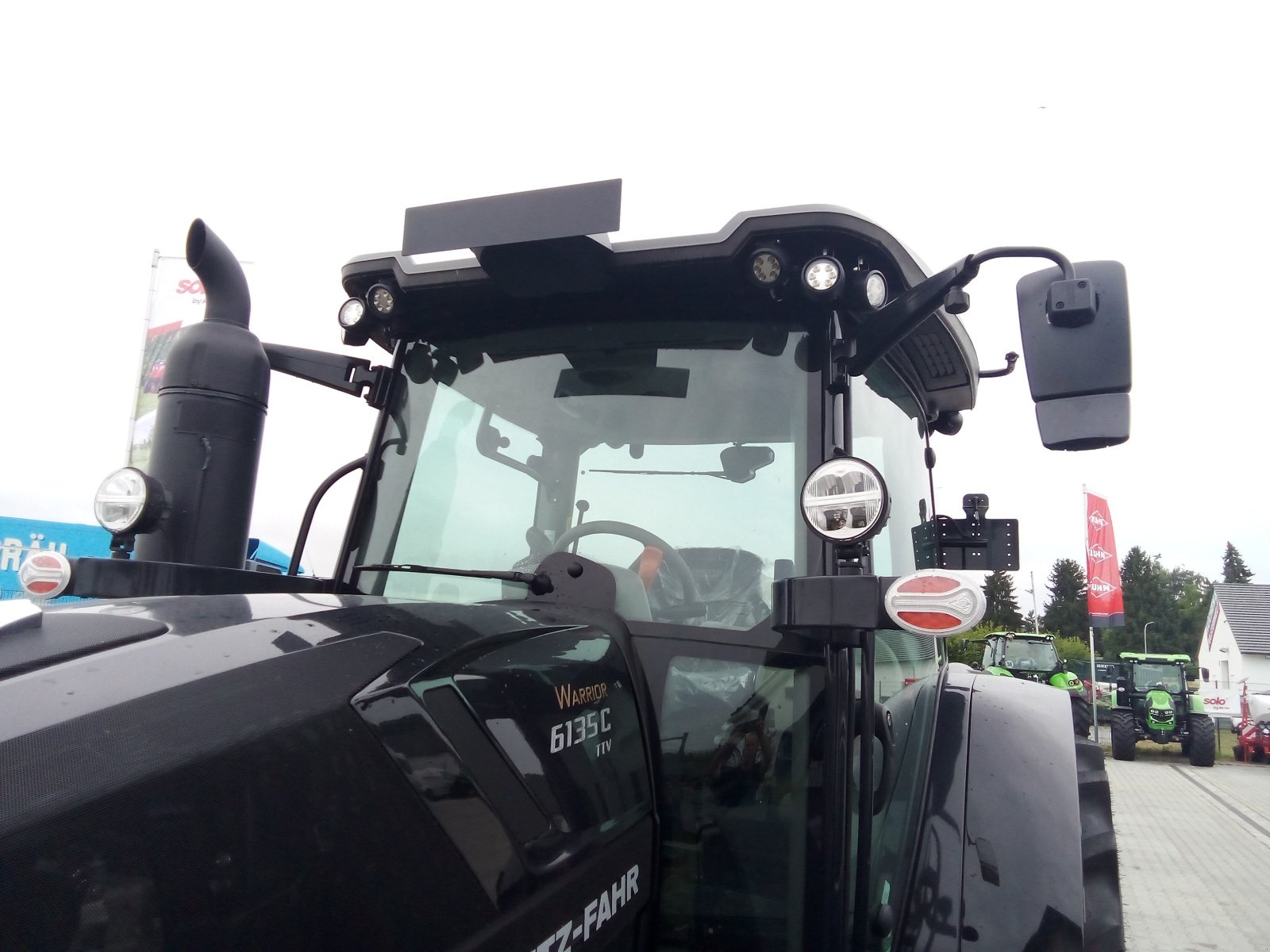 Traktor του τύπου Deutz-Fahr 6135 C TTV, Neumaschine σε OSTERHOFEN (Φωτογραφία 2)