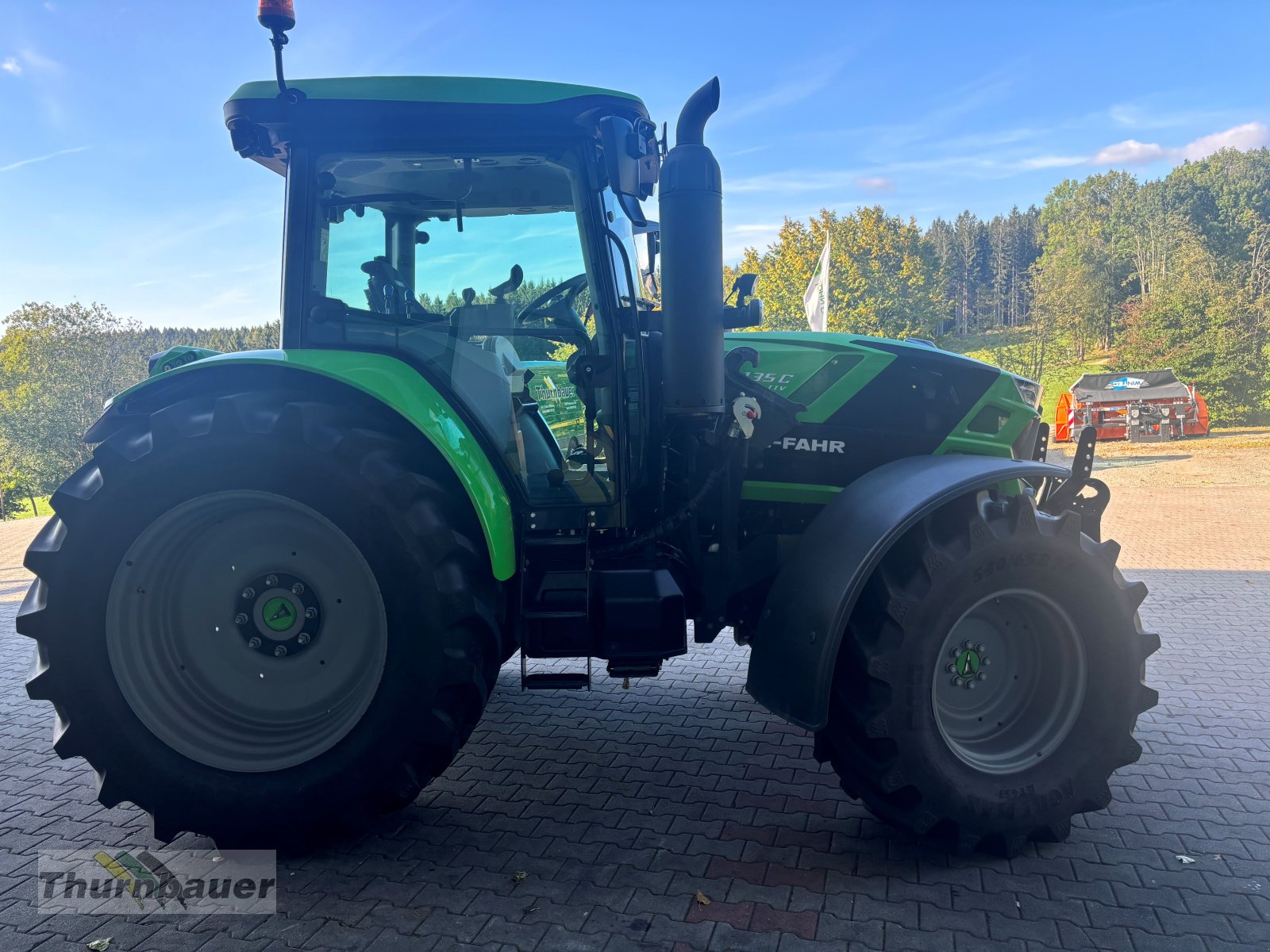 Traktor типа Deutz-Fahr 6135 C TTV, Gebrauchtmaschine в Bodenmais (Фотография 7)