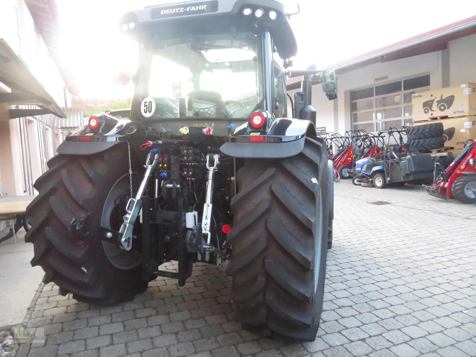 Traktor des Typs Deutz-Fahr 6135 C TTV, Neumaschine in Markt Schwaben (Bild 6)