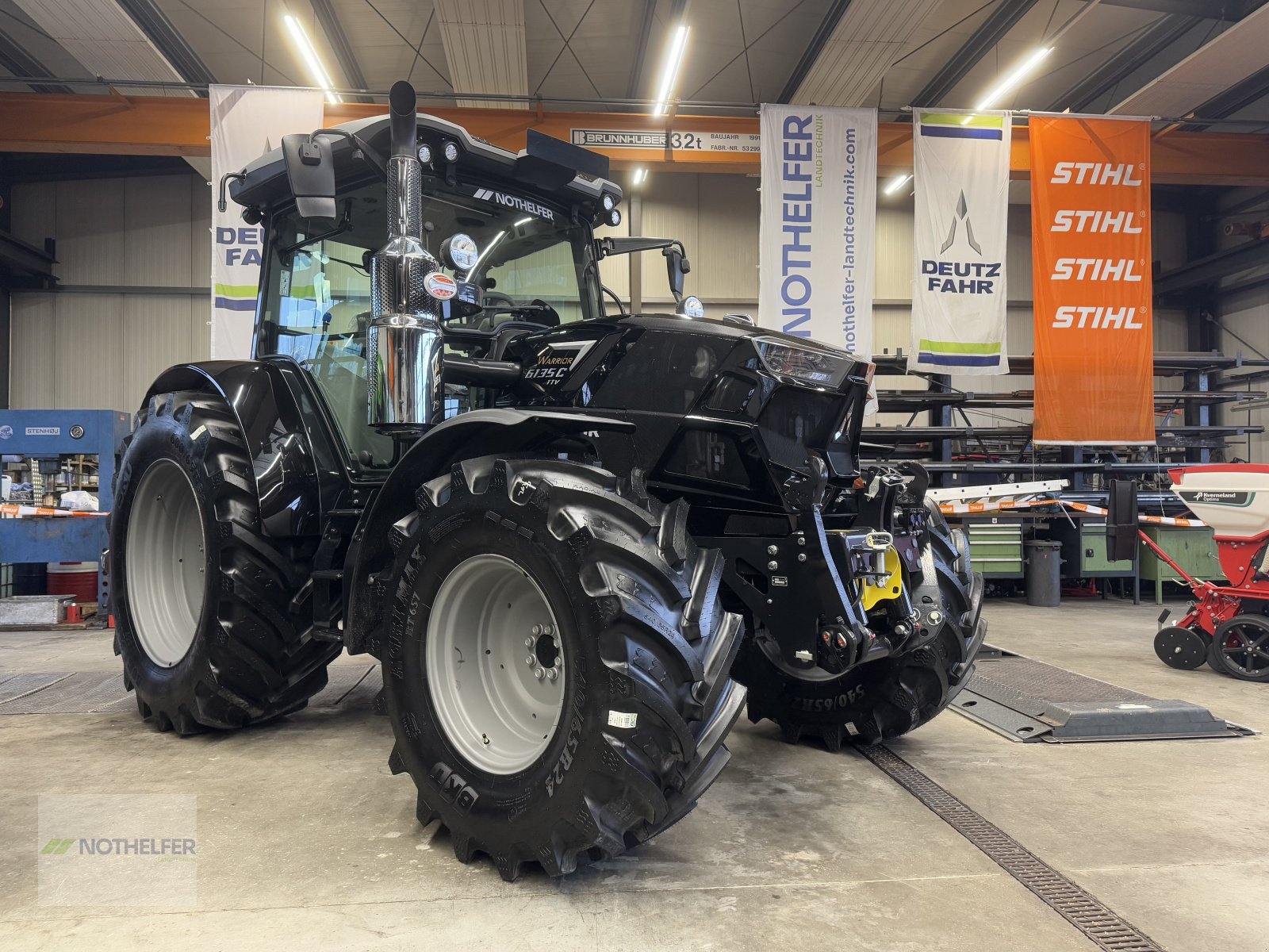 Traktor des Typs Deutz-Fahr 6135 C TTV, Neumaschine in Pforzen (Bild 19)