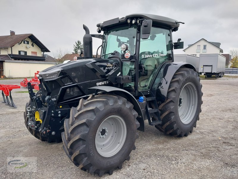 Traktor of the type Deutz-Fahr 6135 C, Neumaschine in Frontenhausen (Picture 1)