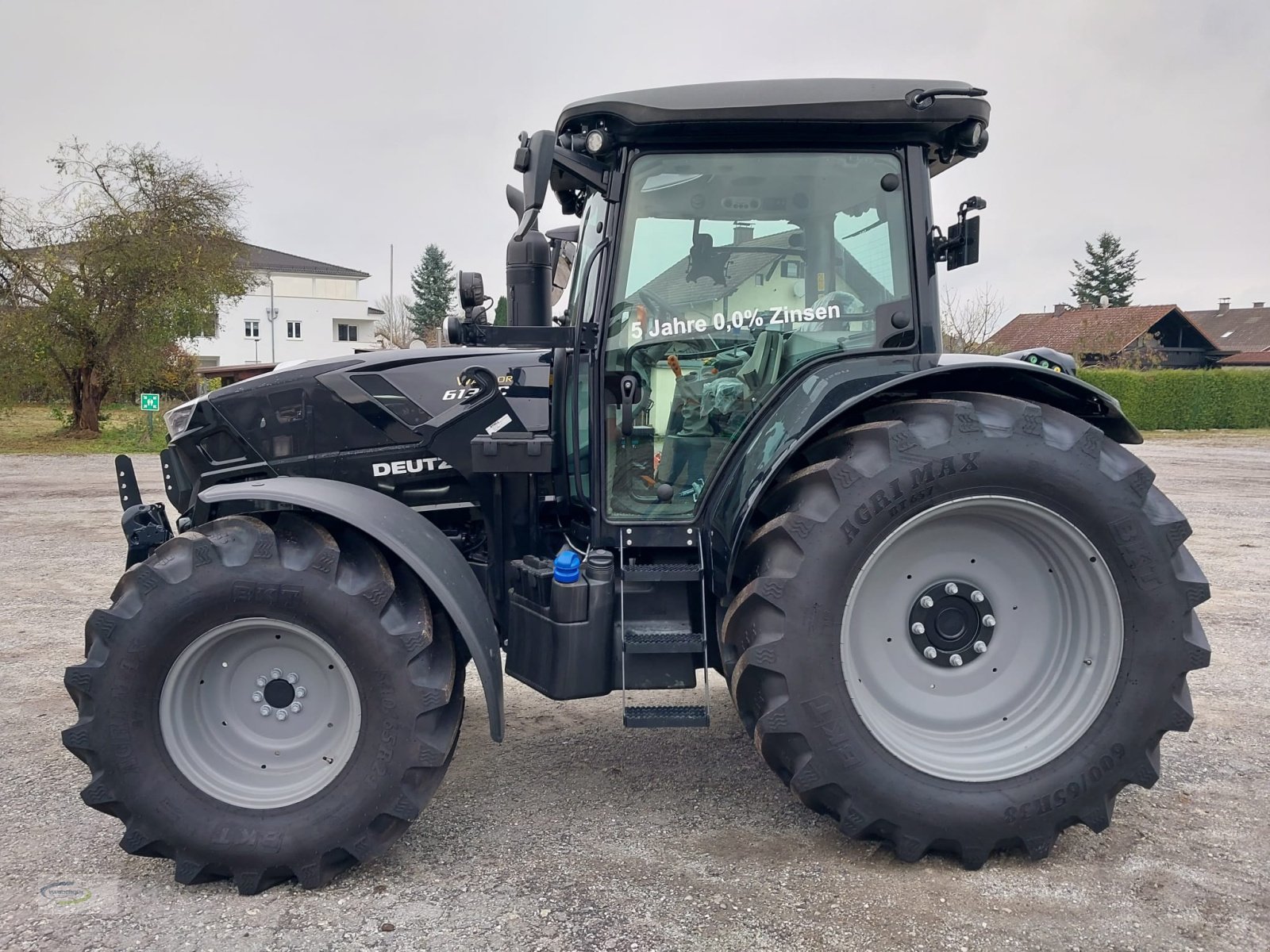 Traktor от тип Deutz-Fahr 6135 C, Neumaschine в Frontenhausen (Снимка 4)