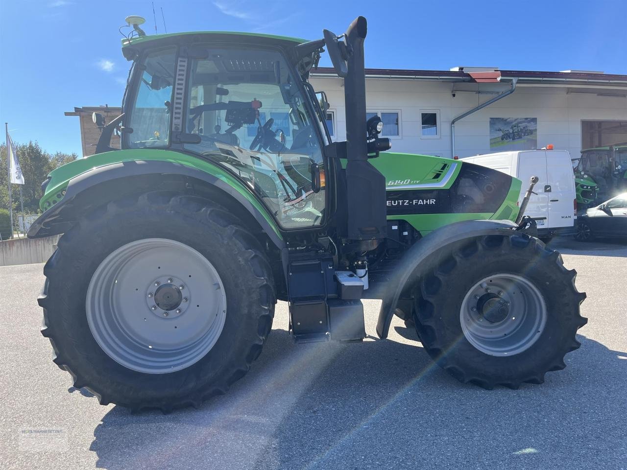 Traktor of the type Deutz-Fahr 6140 AGROTRON TTV, Gebrauchtmaschine in Unterdietfurt (Picture 2)