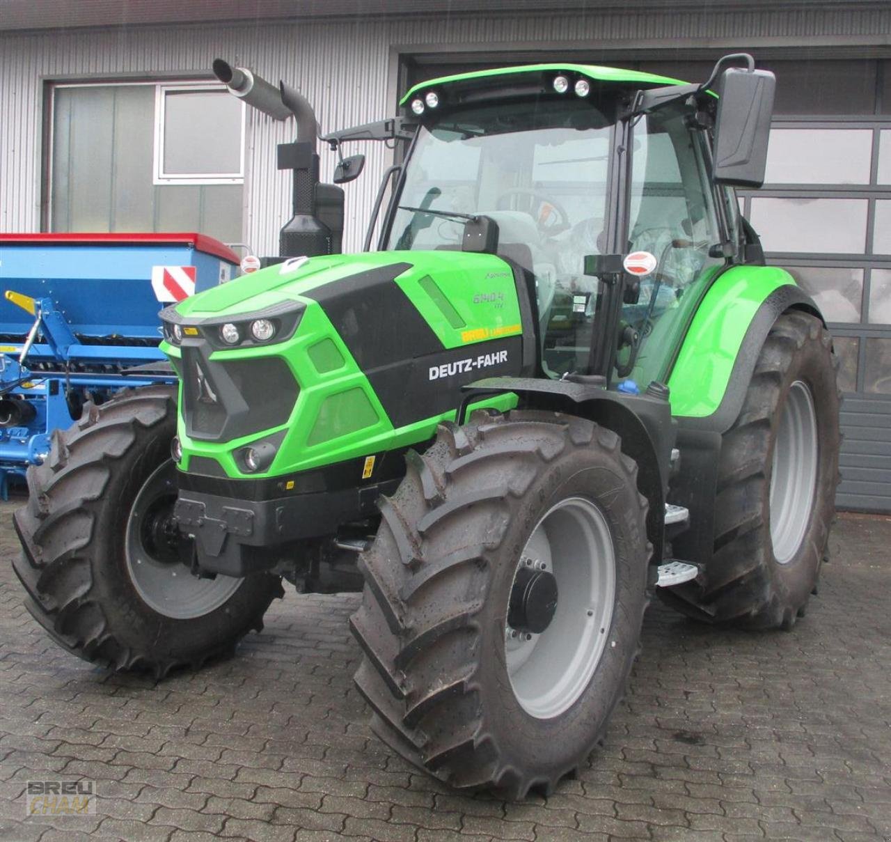 Traktor van het type Deutz-Fahr 6140.4 TTV, Neumaschine in Cham (Foto 1)