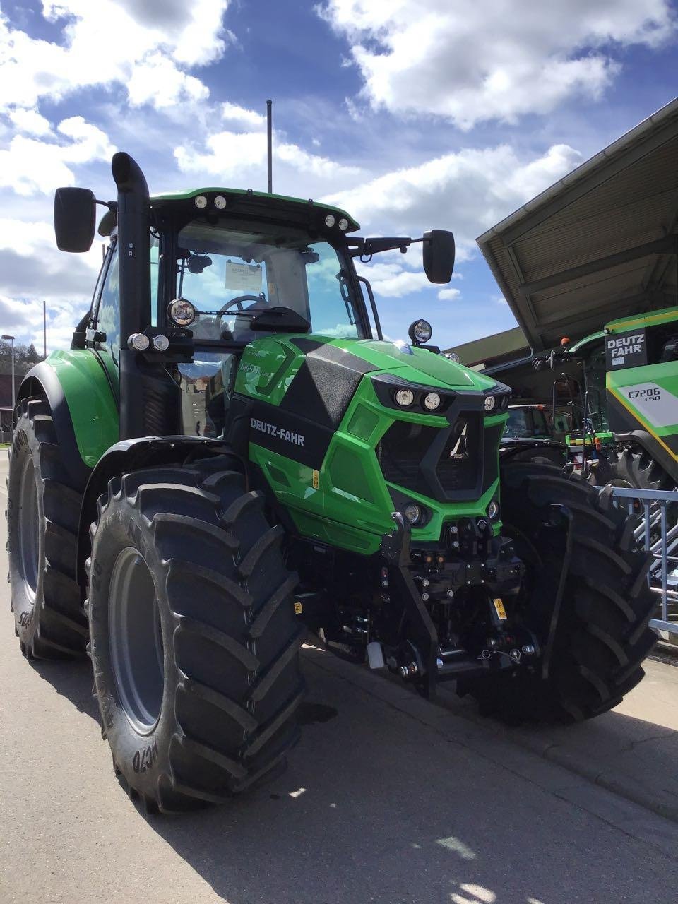 Traktor del tipo Deutz-Fahr 6145.4 RC-Shift, Neumaschine en Burgbernheim (Imagen 2)