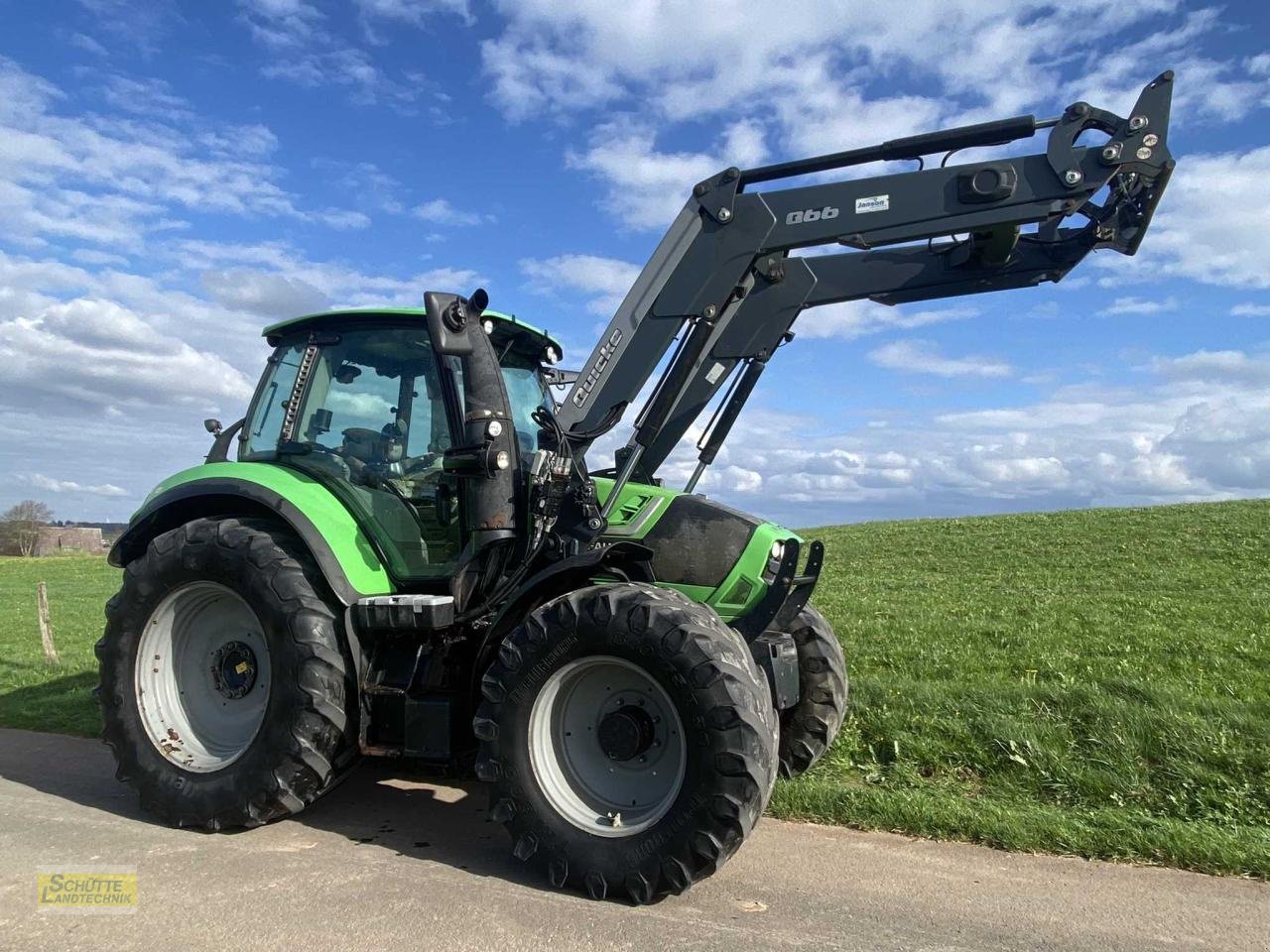 Traktor des Typs Deutz-Fahr 6150.4 Agrotron TTV, Gebrauchtmaschine in Marsberg-Giershagen (Bild 1)