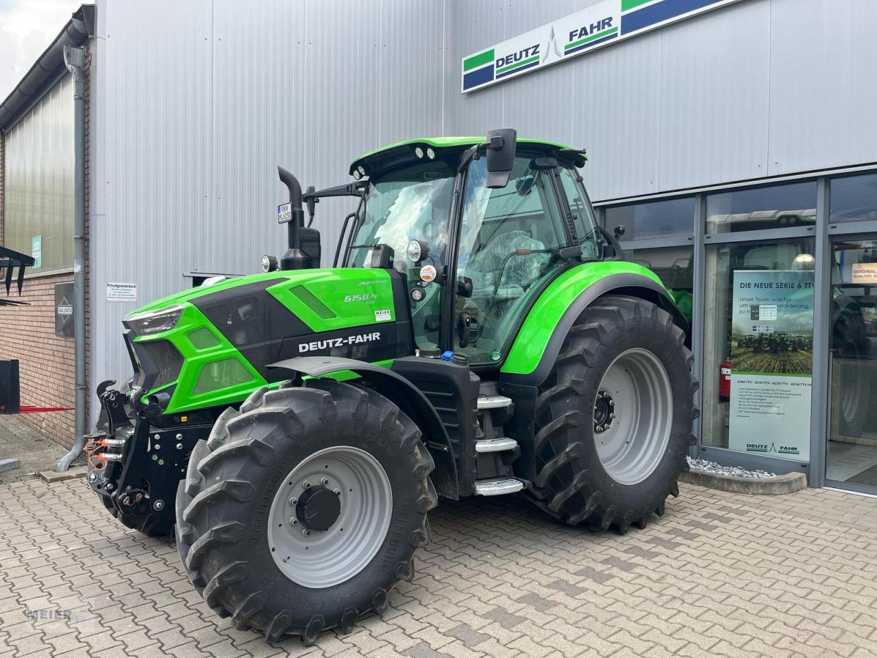 Traktor типа Deutz-Fahr 6150.4 TTV Vorführer, Gebrauchtmaschine в Delbrück (Фотография 2)