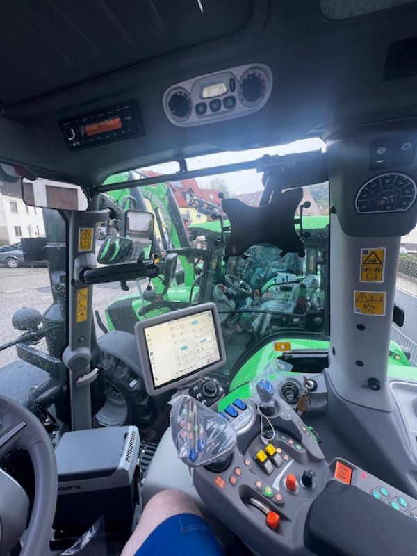 Traktor van het type Deutz-Fahr 6150.4 TTV, Neumaschine in Offenhausen (Foto 4)