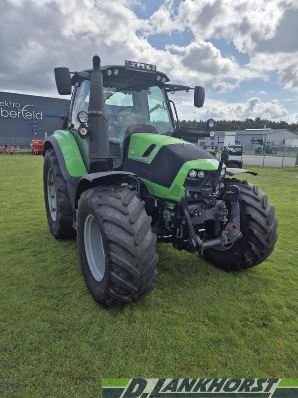 Traktor of the type Deutz-Fahr 6150.4 TTV, Gebrauchtmaschine in Friesoythe / Thüle (Picture 3)