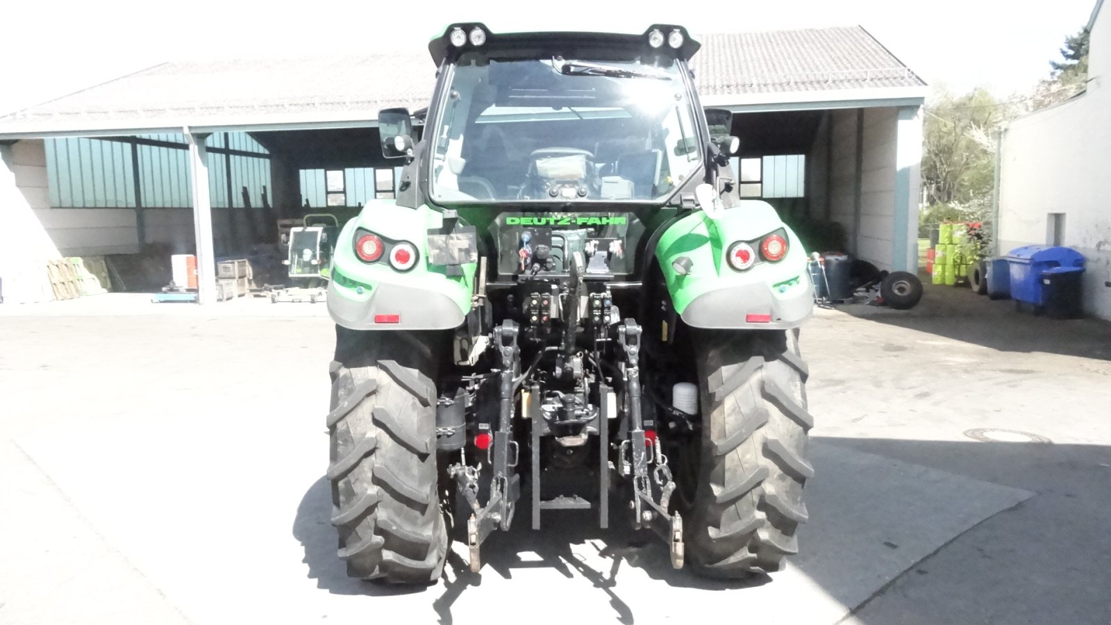 Traktor типа Deutz-Fahr 6150.4 TTV, Gebrauchtmaschine в Bad Schussenried (Фотография 3)