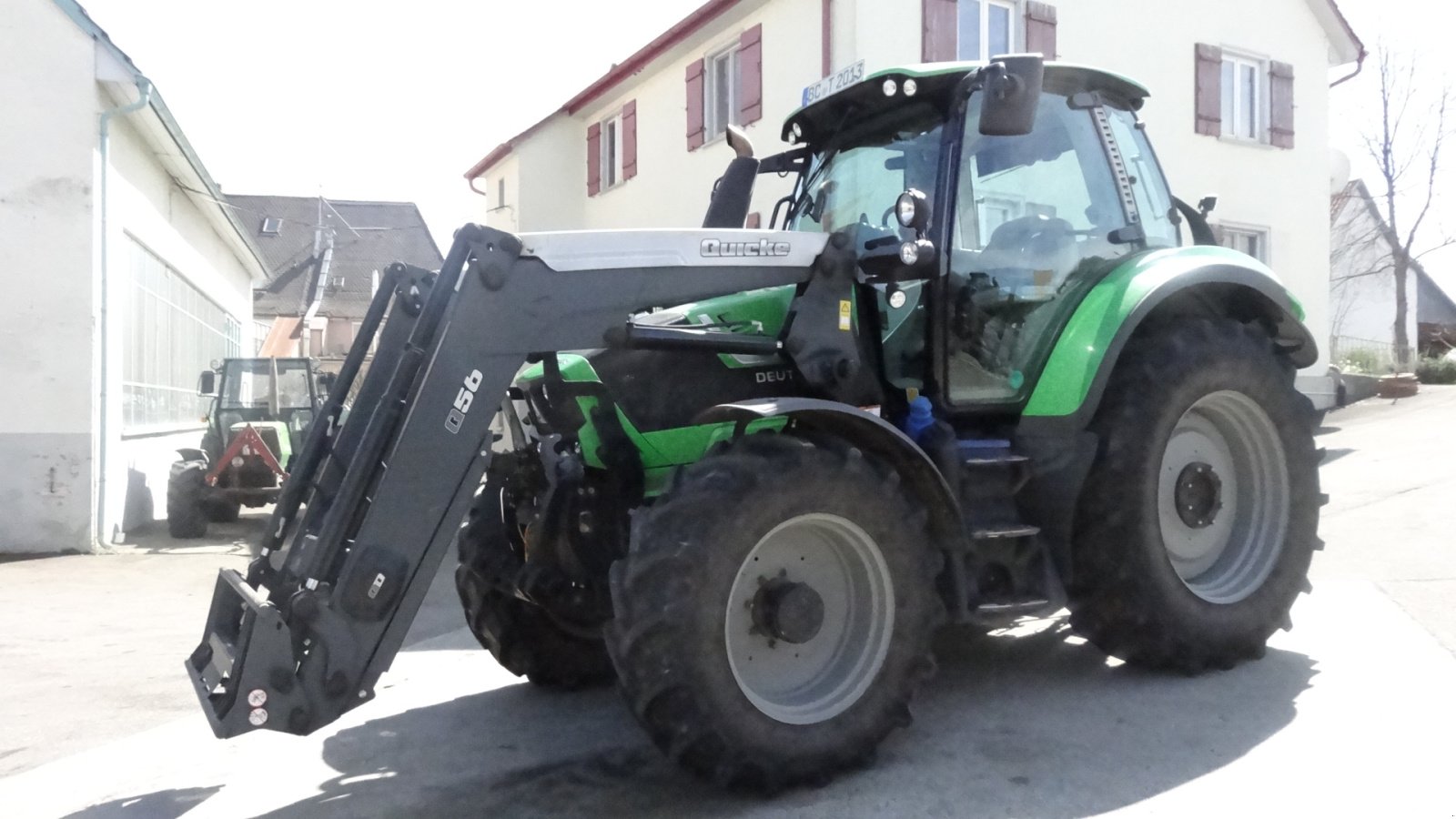 Traktor typu Deutz-Fahr 6150.4 TTV, Gebrauchtmaschine w Bad Schussenried (Zdjęcie 4)