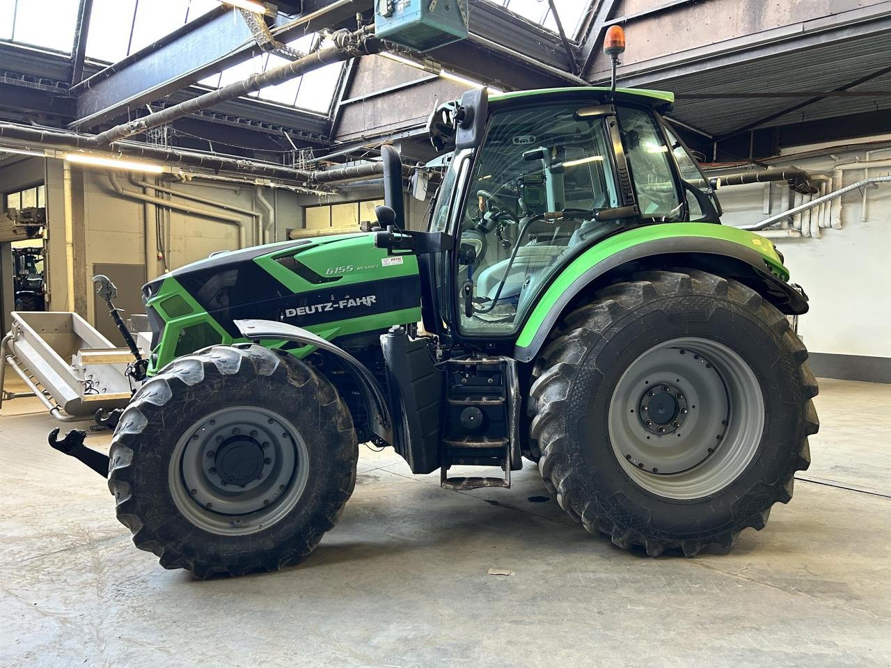 Traktor Türe ait Deutz-Fahr 6155 RC Shift, Gebrauchtmaschine içinde Niederkirchen (resim 3)