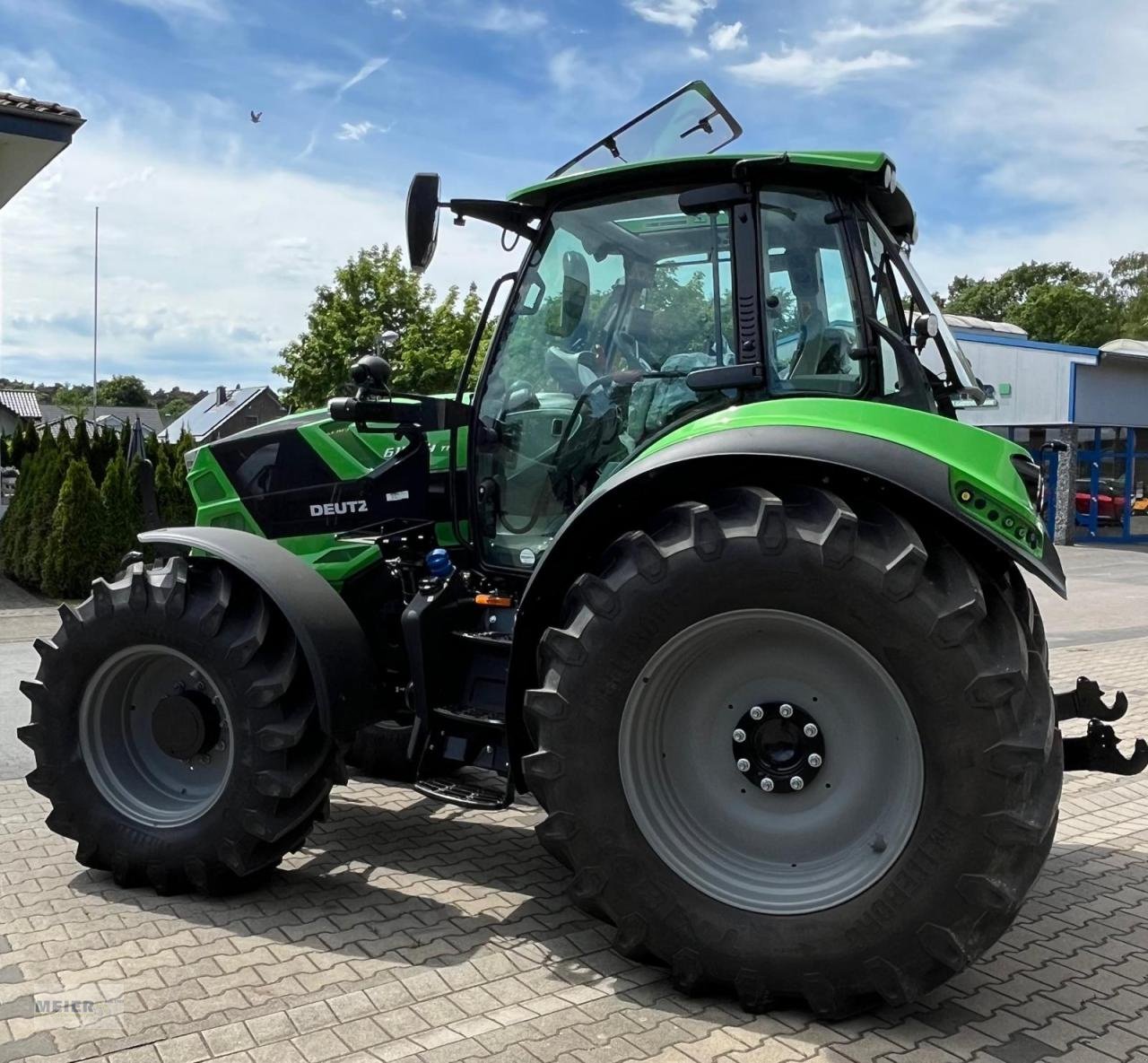 Traktor of the type Deutz-Fahr 6155.4 TTV, Neumaschine in Delbrück (Picture 4)