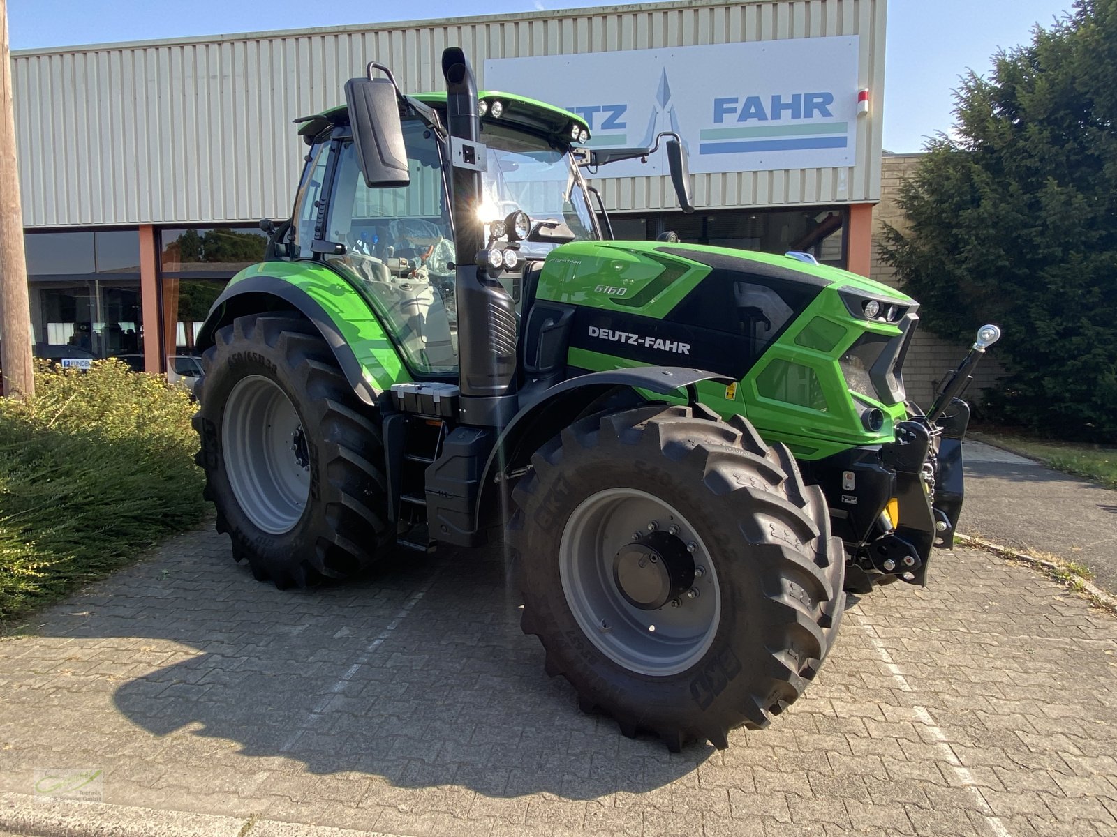 Traktor Türe ait Deutz-Fahr 6160 LAGERMACHINE SONDERABVERKAUF, Neumaschine içinde Neustadt (resim 1)