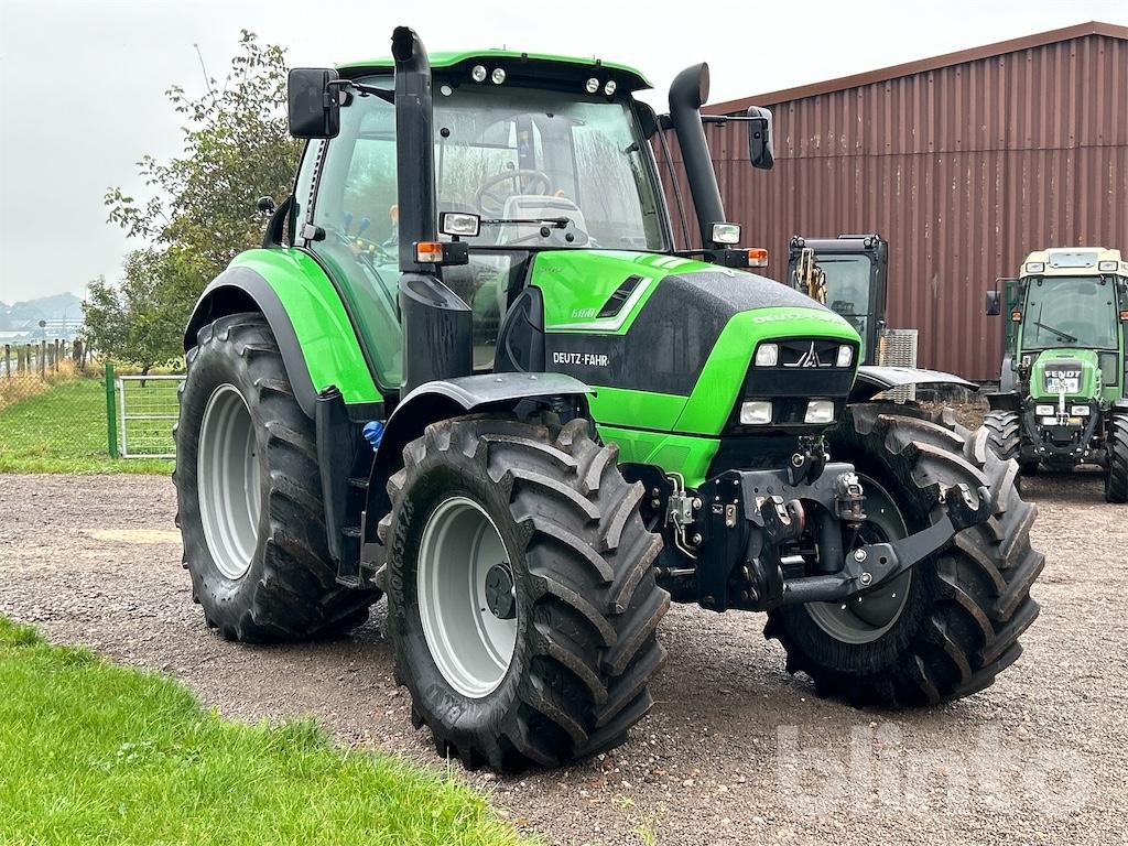 Traktor des Typs Deutz-Fahr 6160, Gebrauchtmaschine in Düsseldorf (Bild 2)