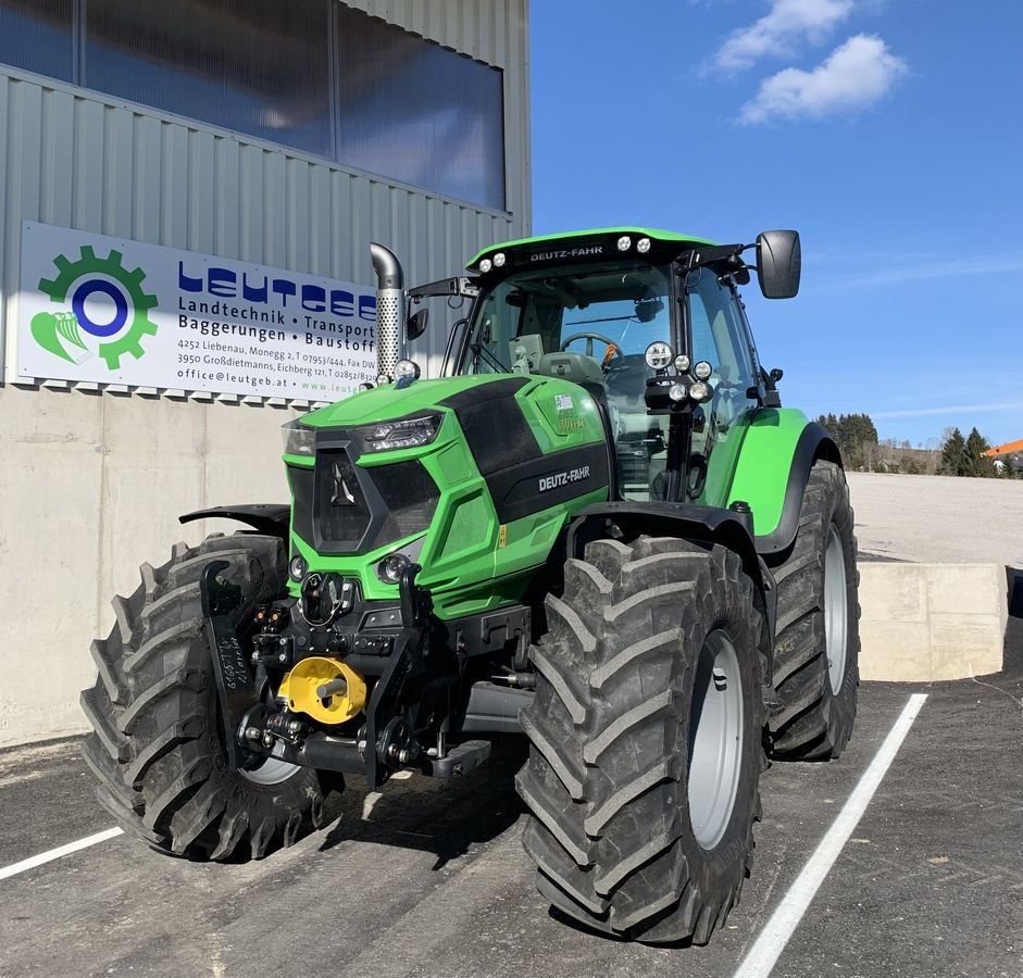 Traktor of the type Deutz-Fahr 6165 TTV Agrotron, Vorführmaschine in Liebenau (Picture 5)