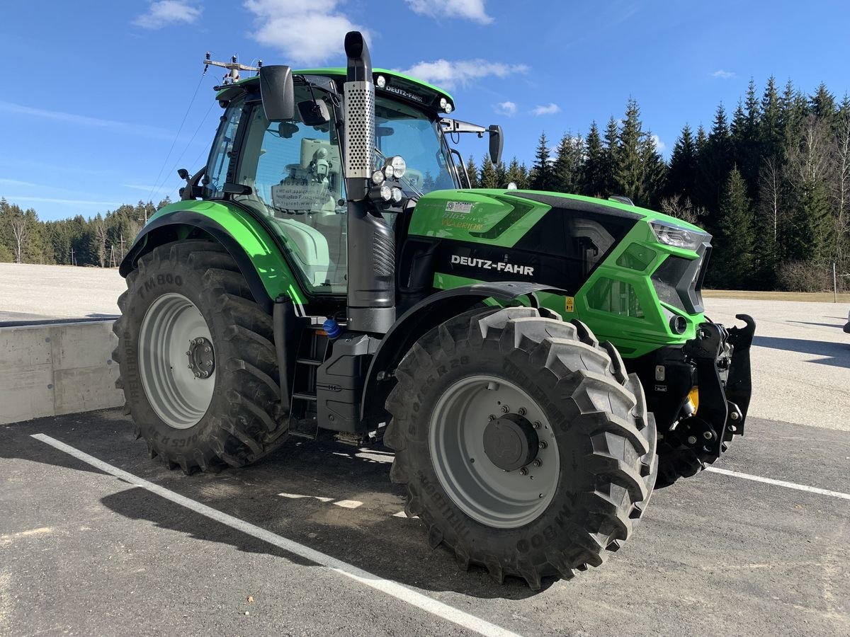 Traktor Türe ait Deutz-Fahr 6165 TTV Agrotron, Vorführmaschine içinde Liebenau (resim 1)