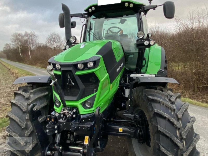 Traktor of the type Deutz-Fahr 6165 TTV, Neumaschine in Eslohe–Bremke (Picture 1)